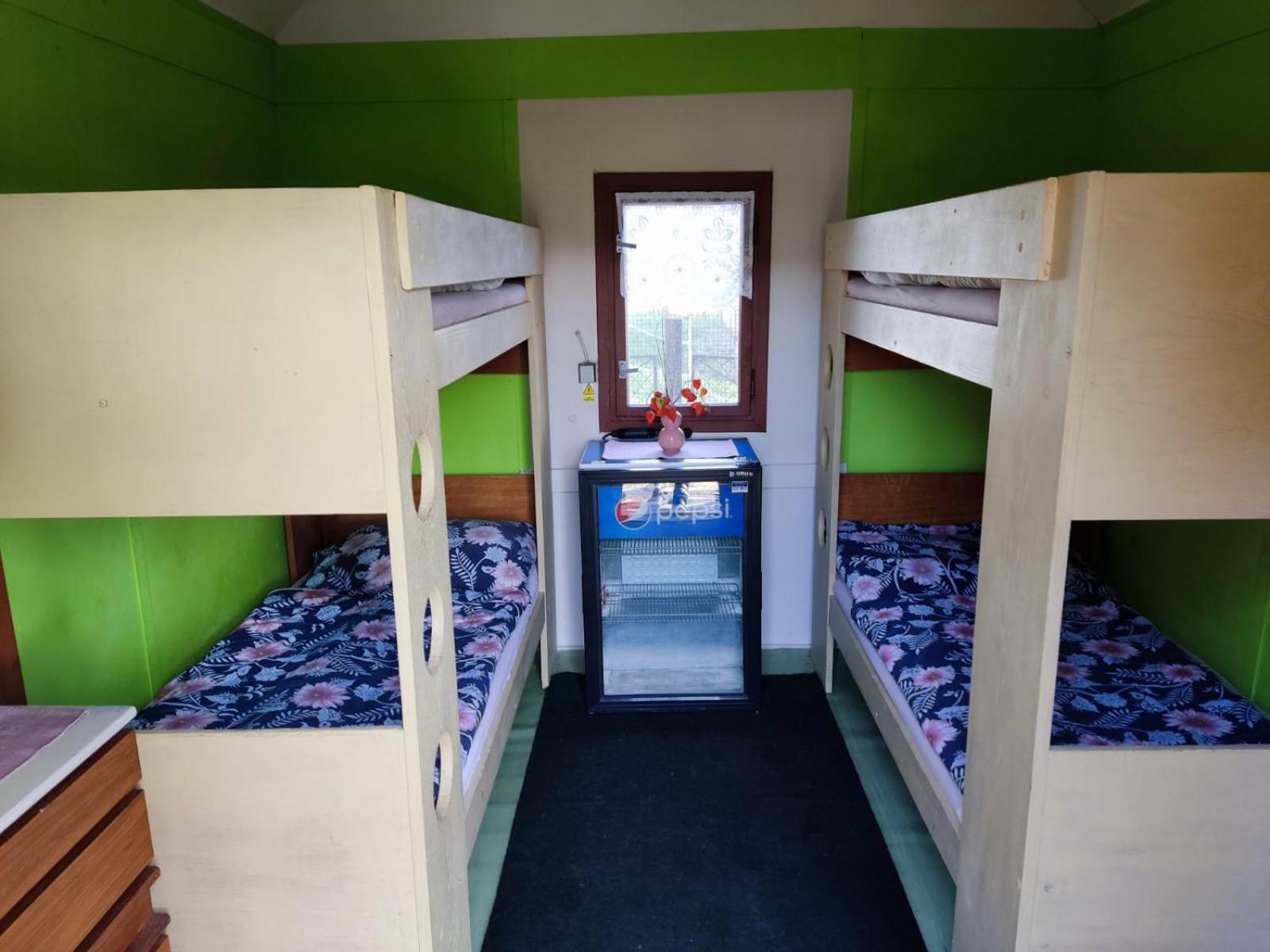 Chalet with Shared Bathroom
