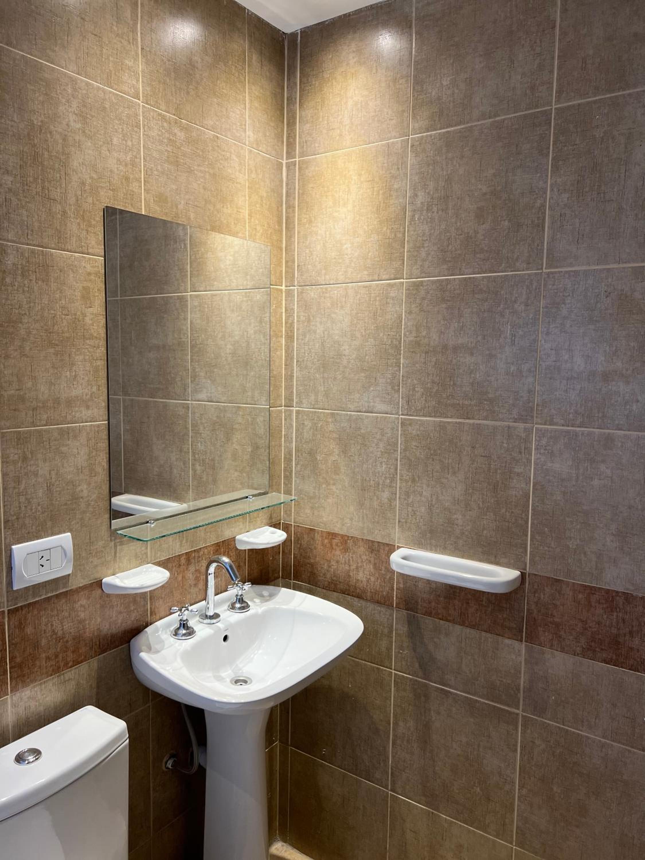 Deluxe Double Room (2 Adults + 1 Child) photo 3