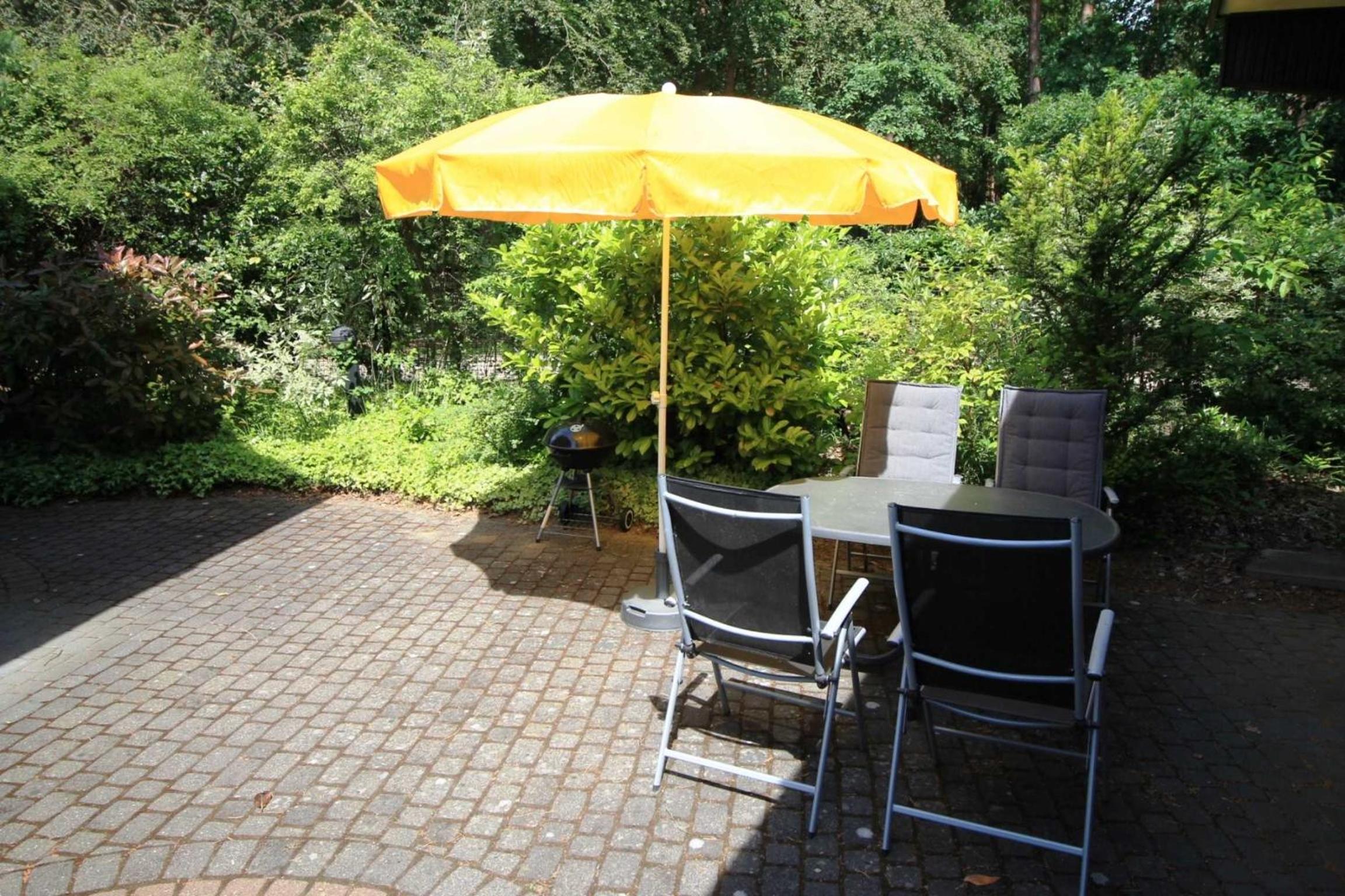 Bungalow with Terrace photo 3