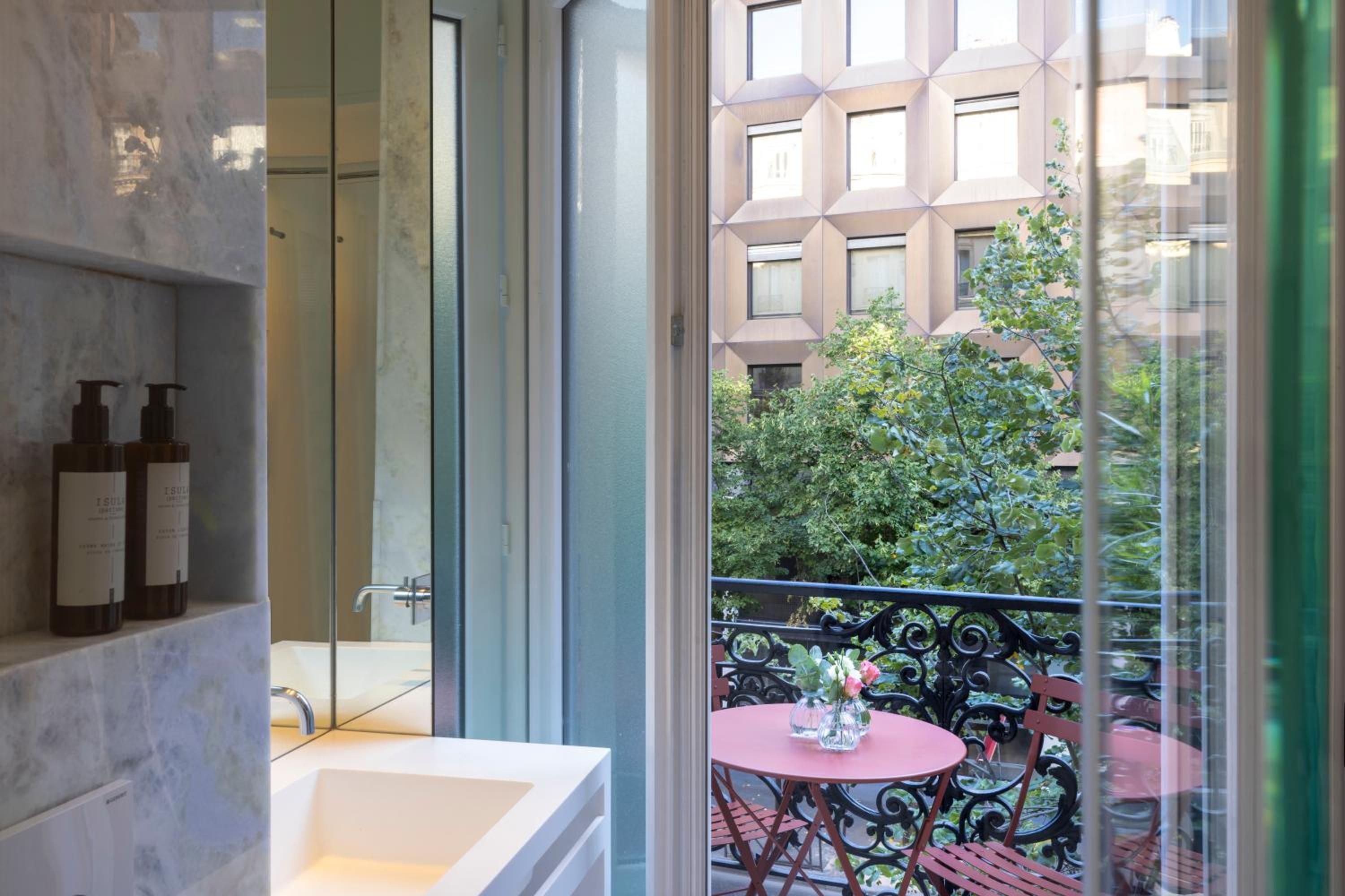 Double Room with Balcony photo 2