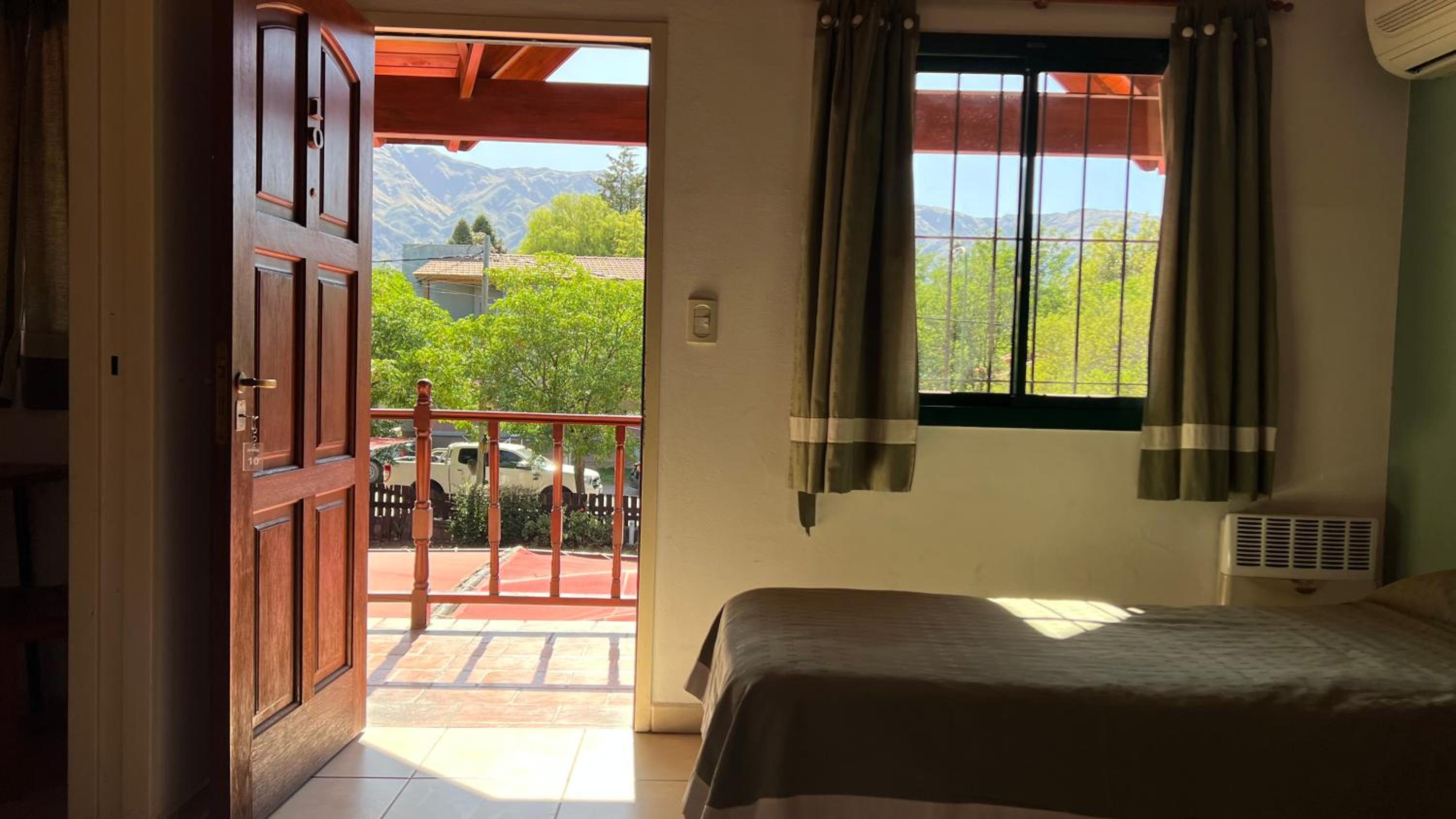 Apartment with Mountain View photo 1