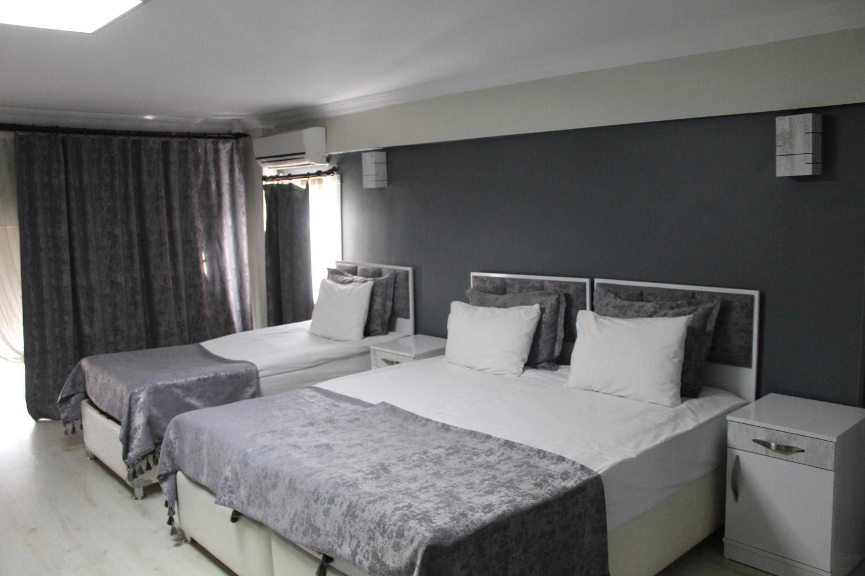 Superior Quadruple Room photo 1