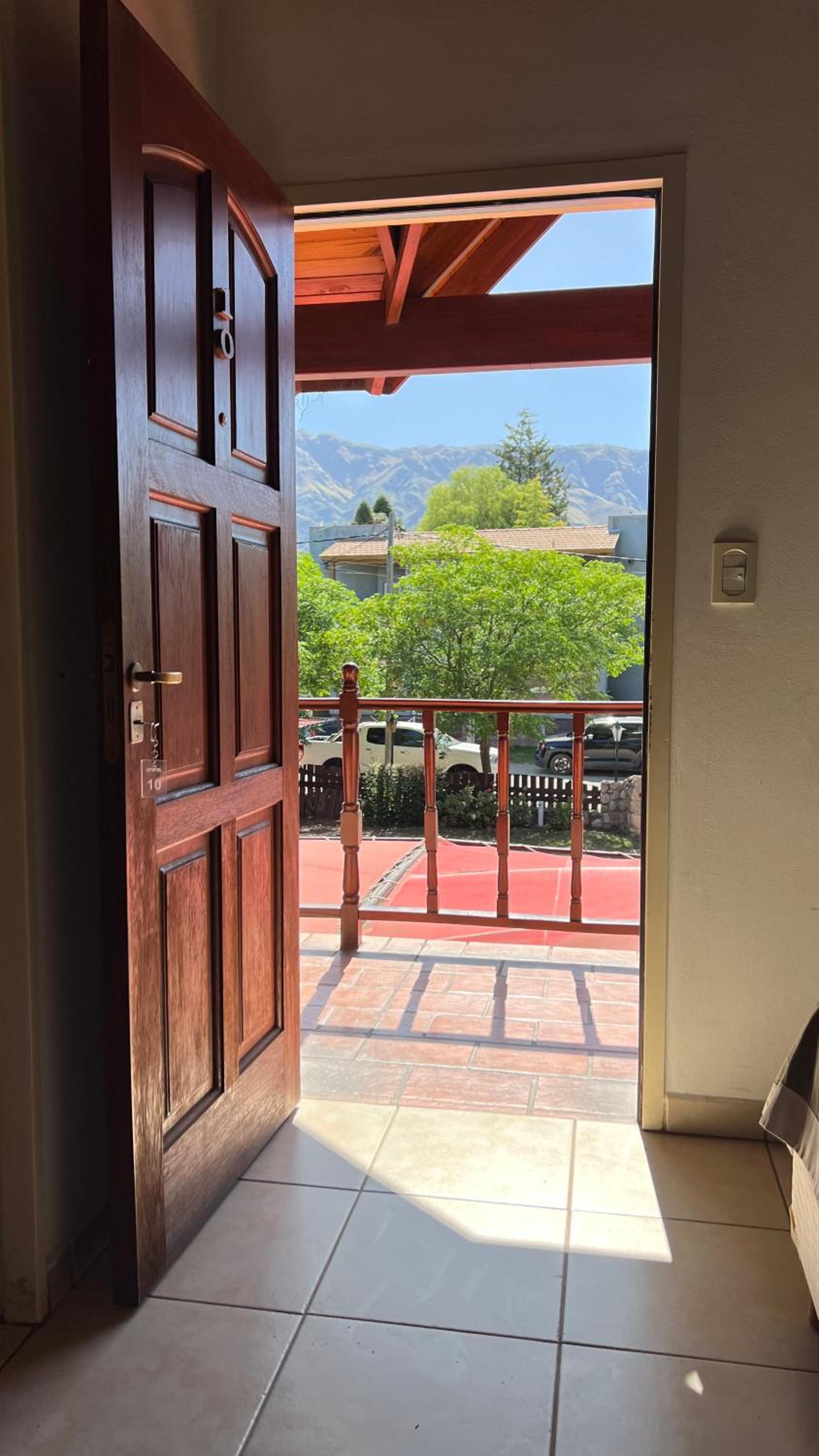 Apartment with Mountain View photo 2