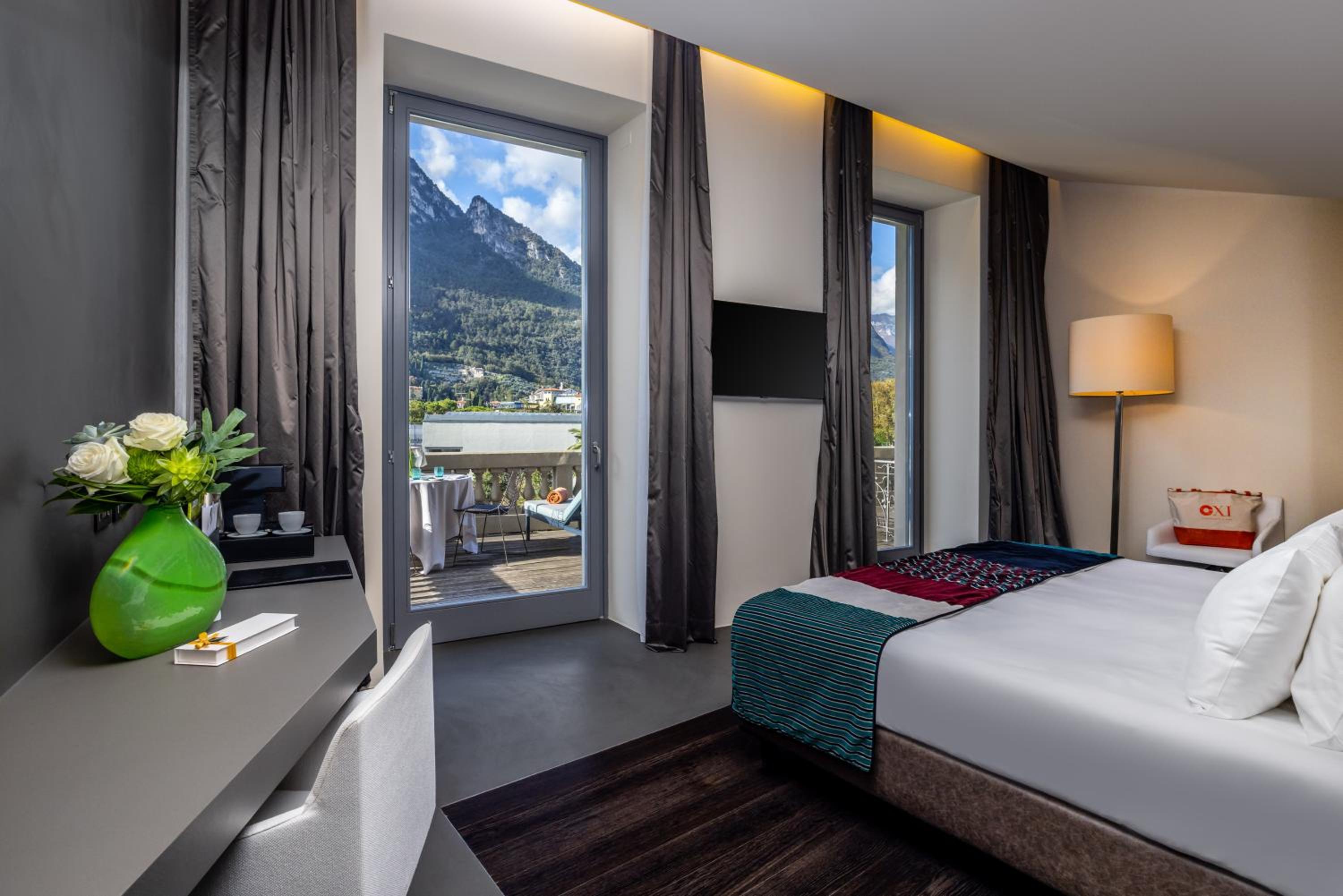 Double or Twin Room with Terrace photo 2