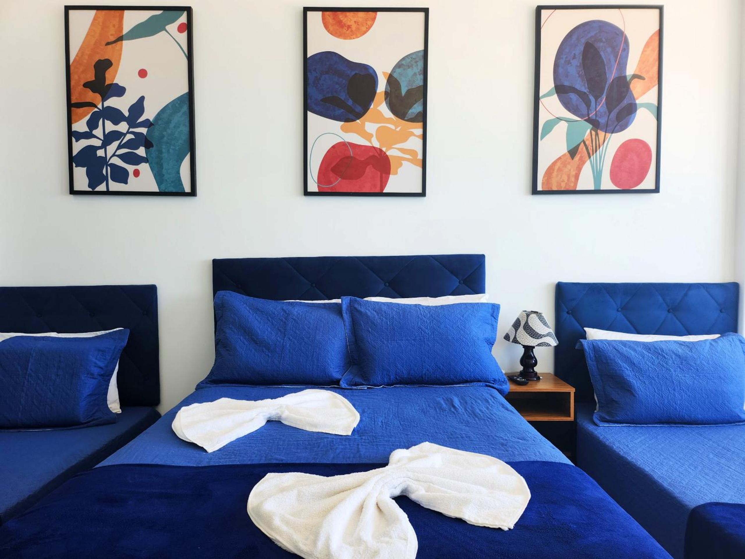 Apartment with Sea View - Photo 18