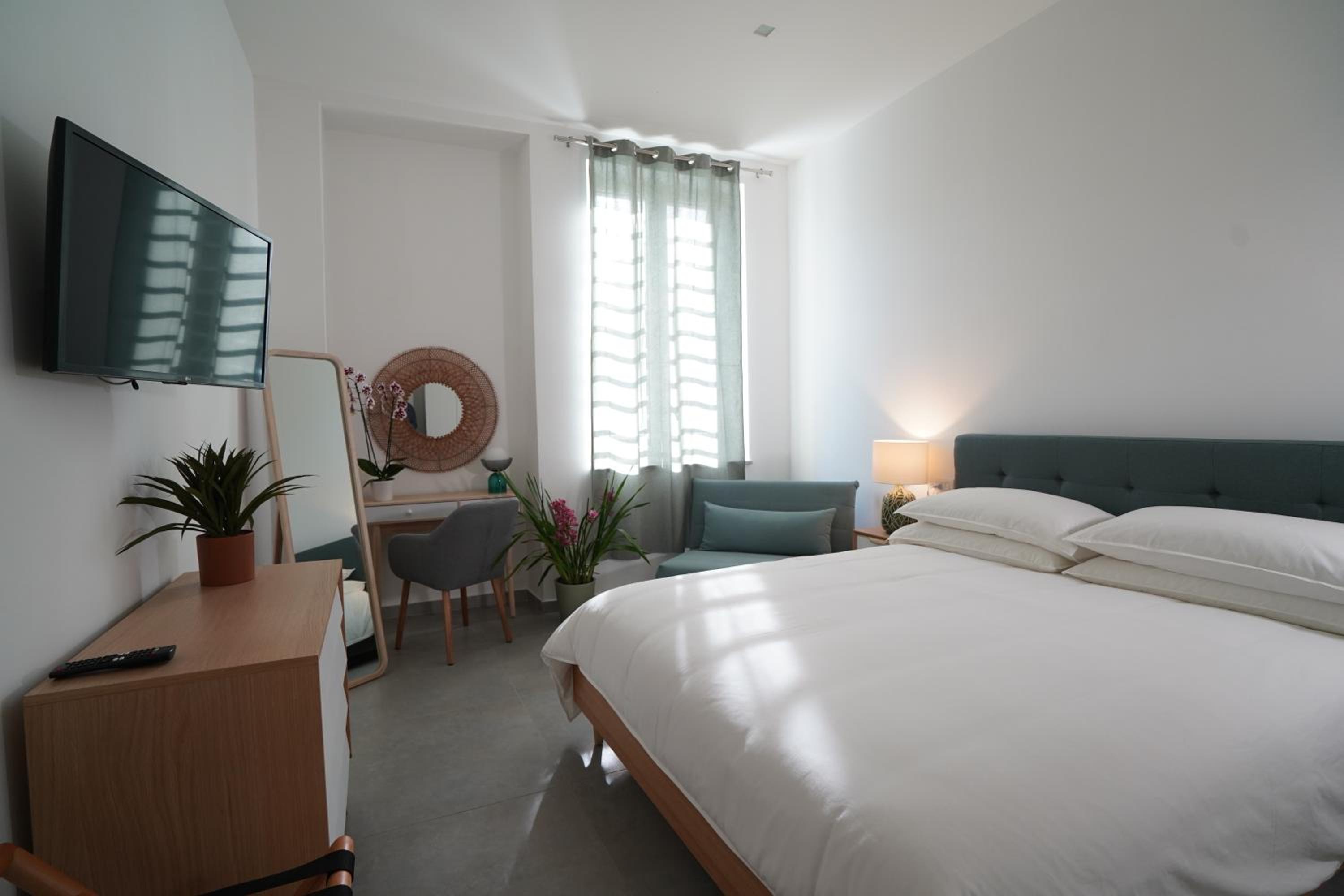 Superior Apartment