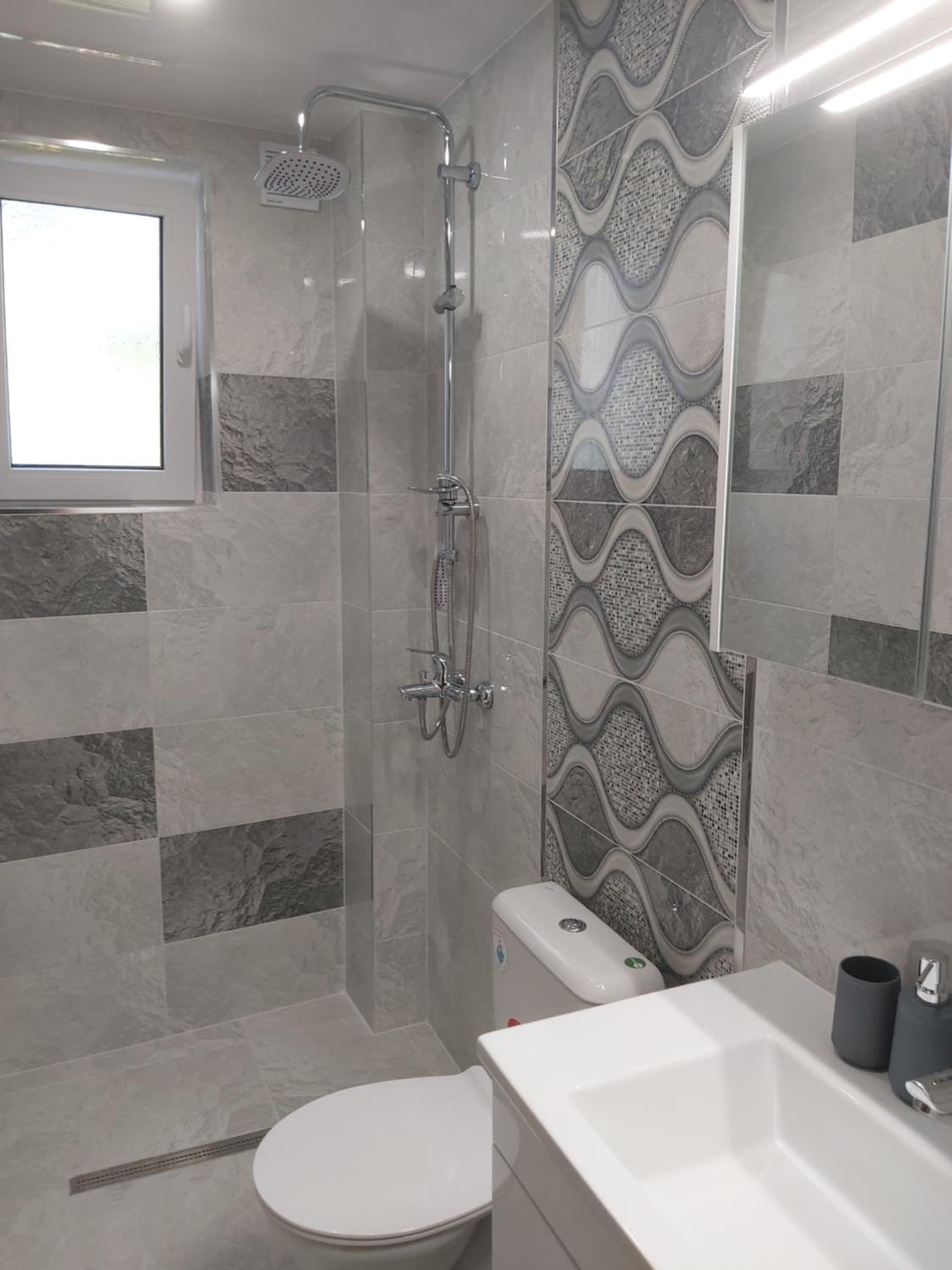 Twin Room with Private Bathroom - Photo 2