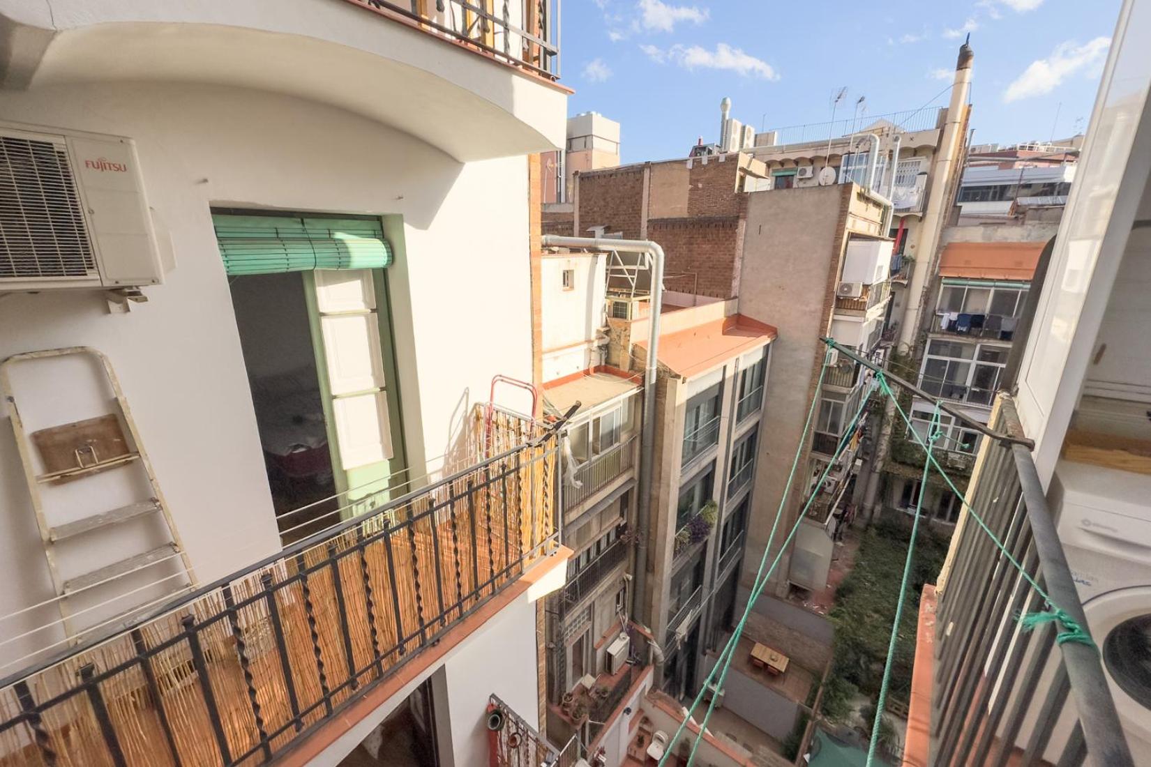 Apartment with Balcony photo 2