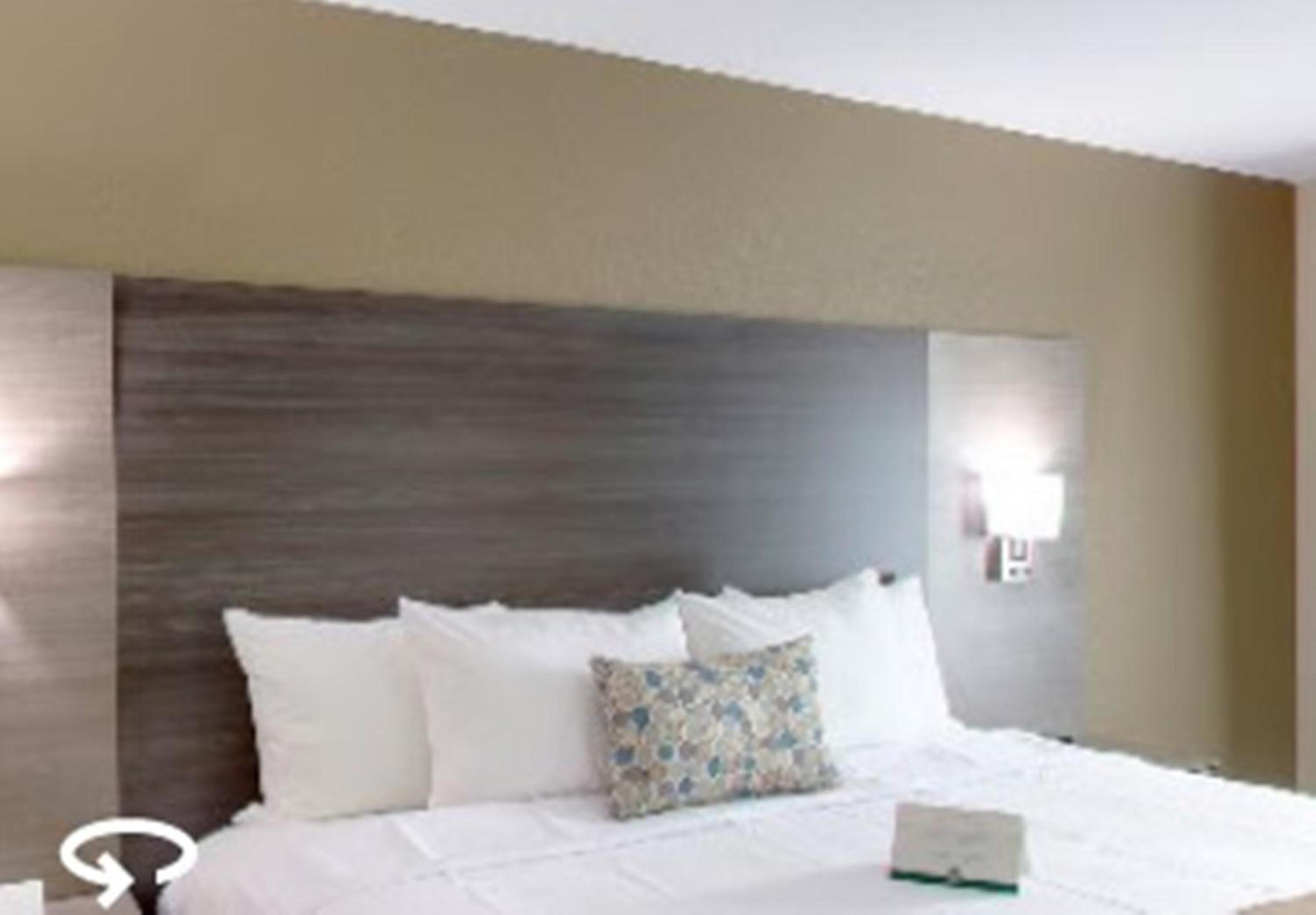 King Room - Non-Smoking - Photo 1