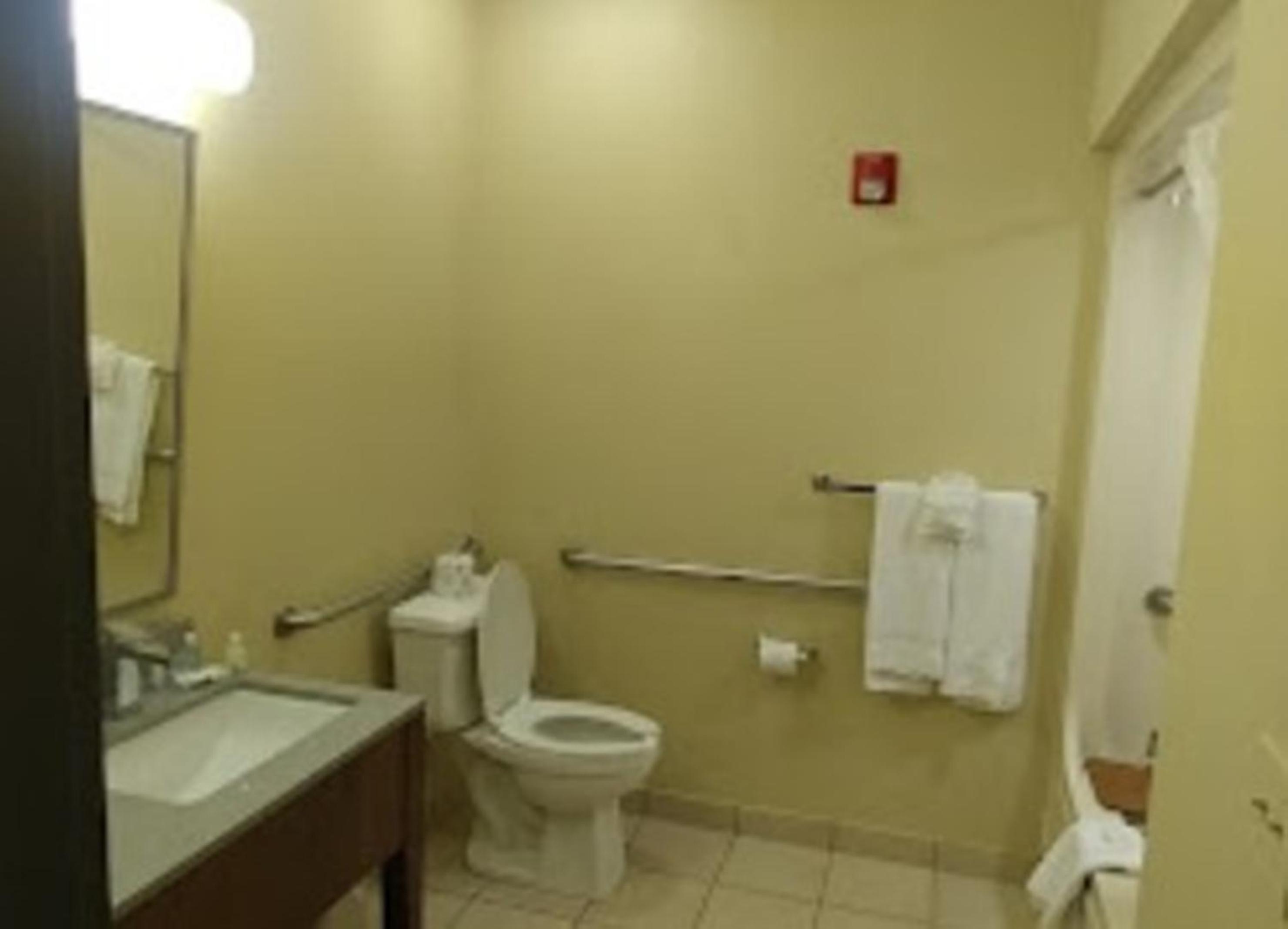 King Room - Non-Smoking - Photo 2