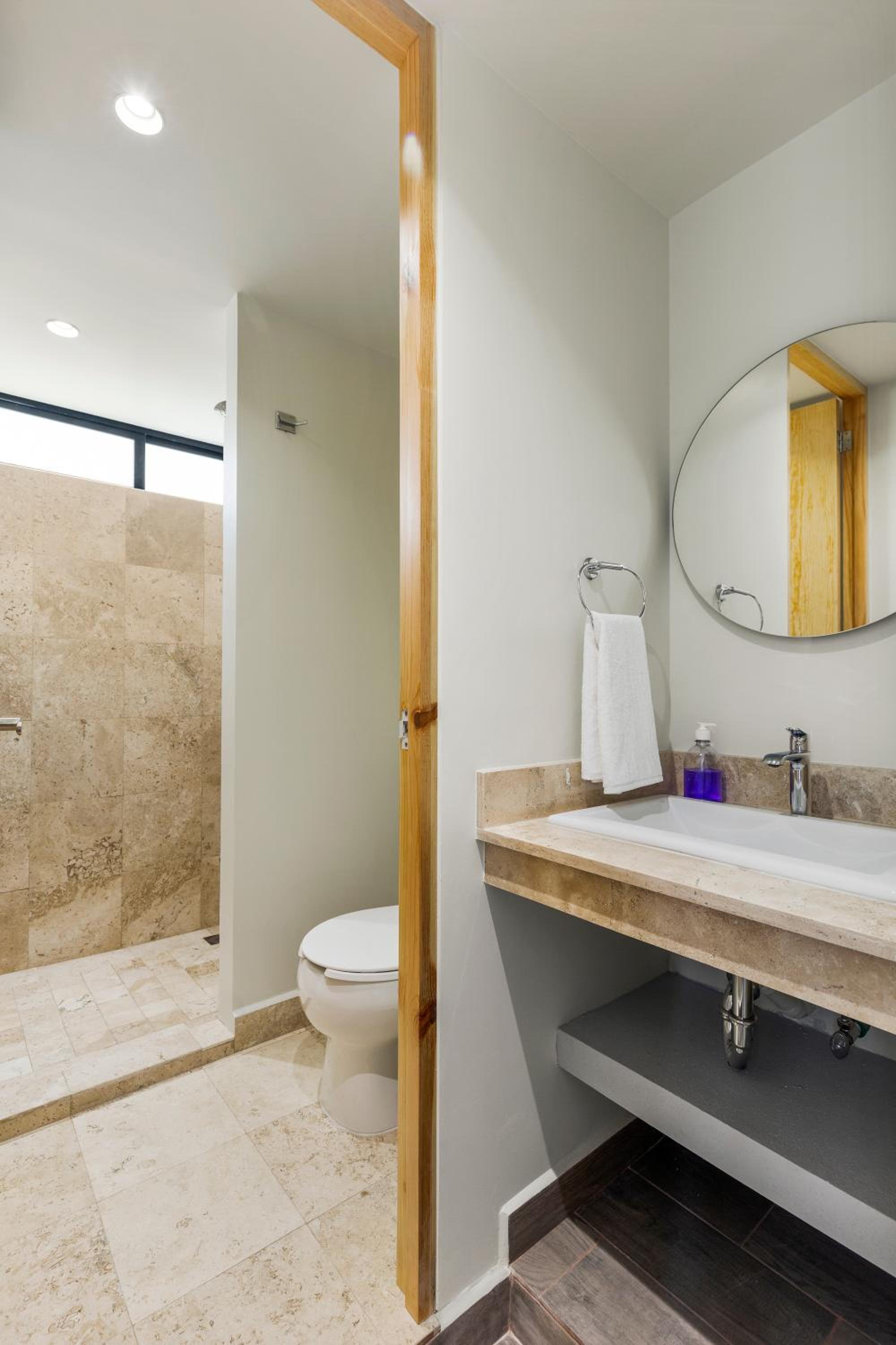 Duplex Suite - Photo 6