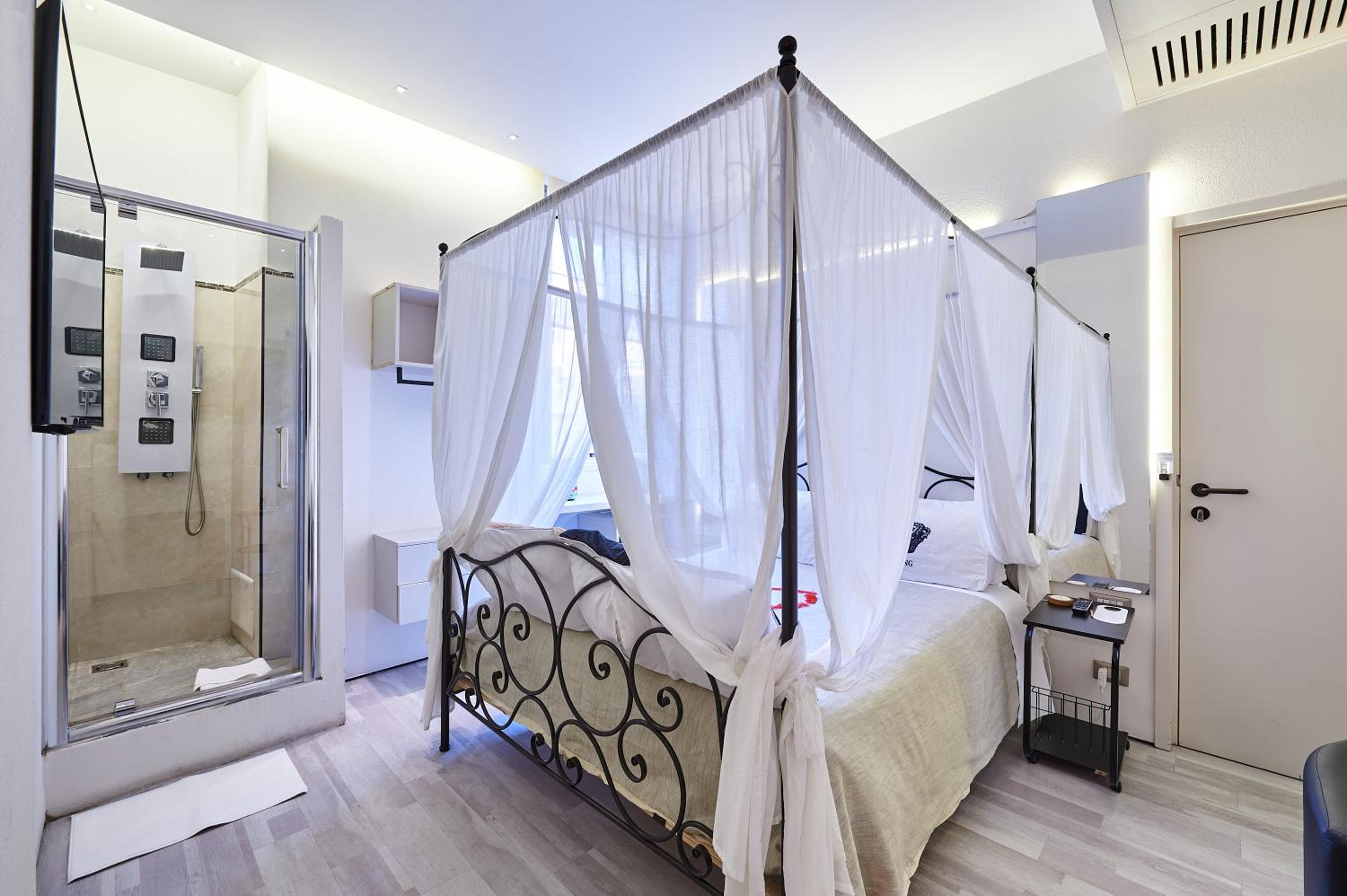 Standard Double Room photo 1