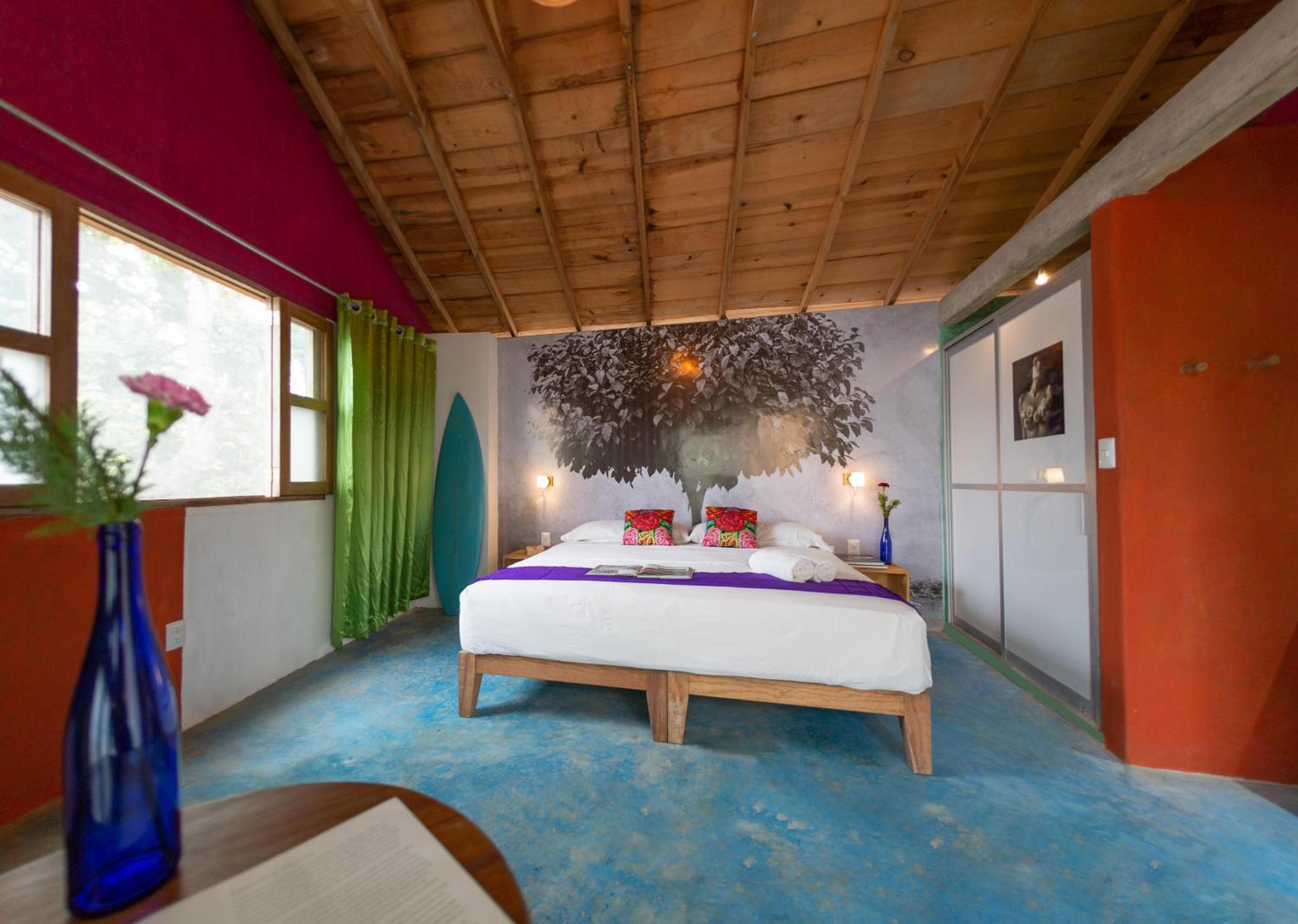 Large Double Room - Photo 2