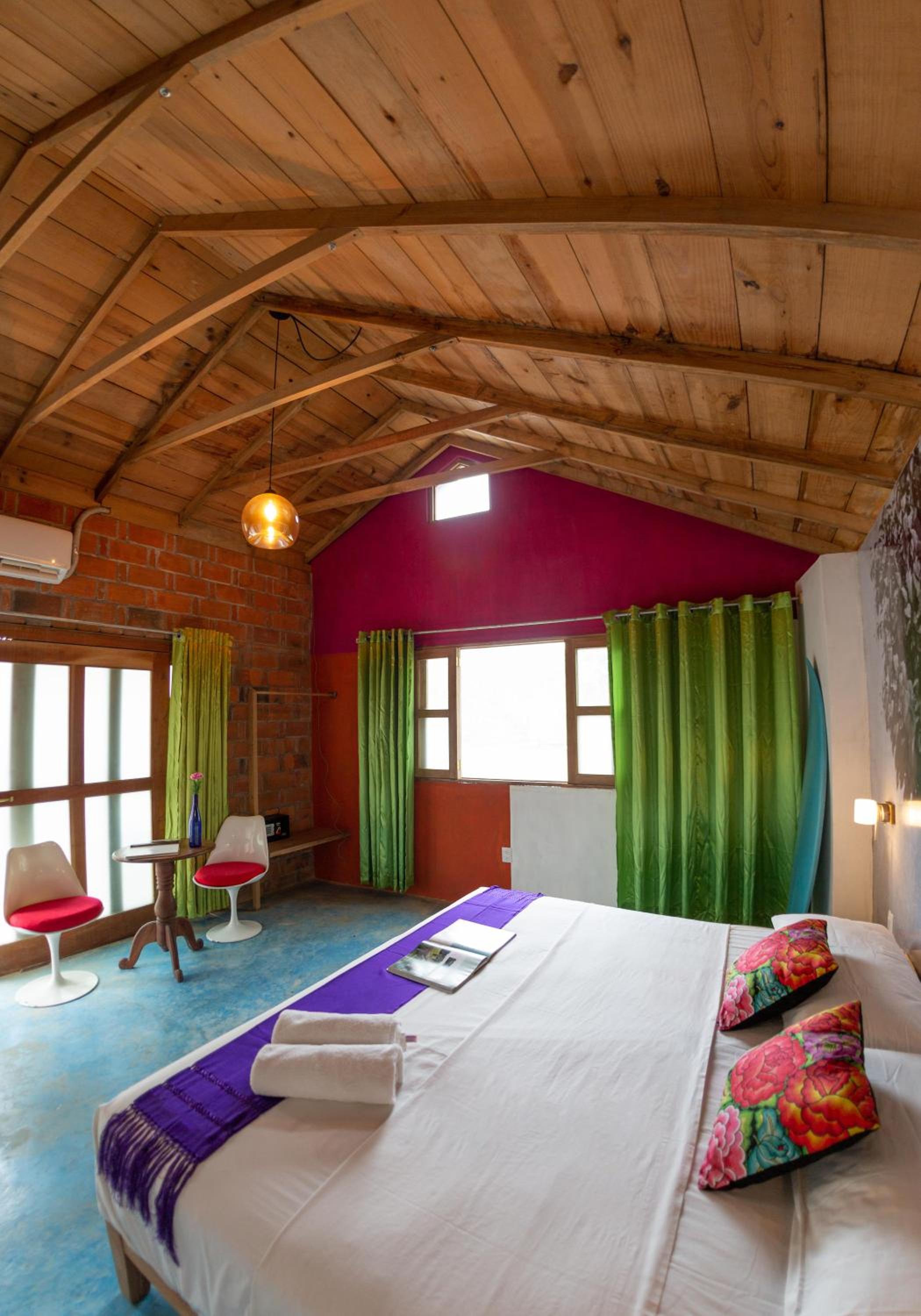 Large Double Room - Photo 13