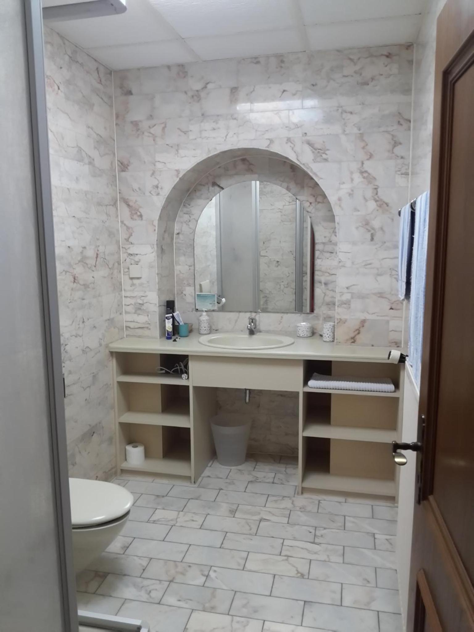 Double Room with Shower photo 3