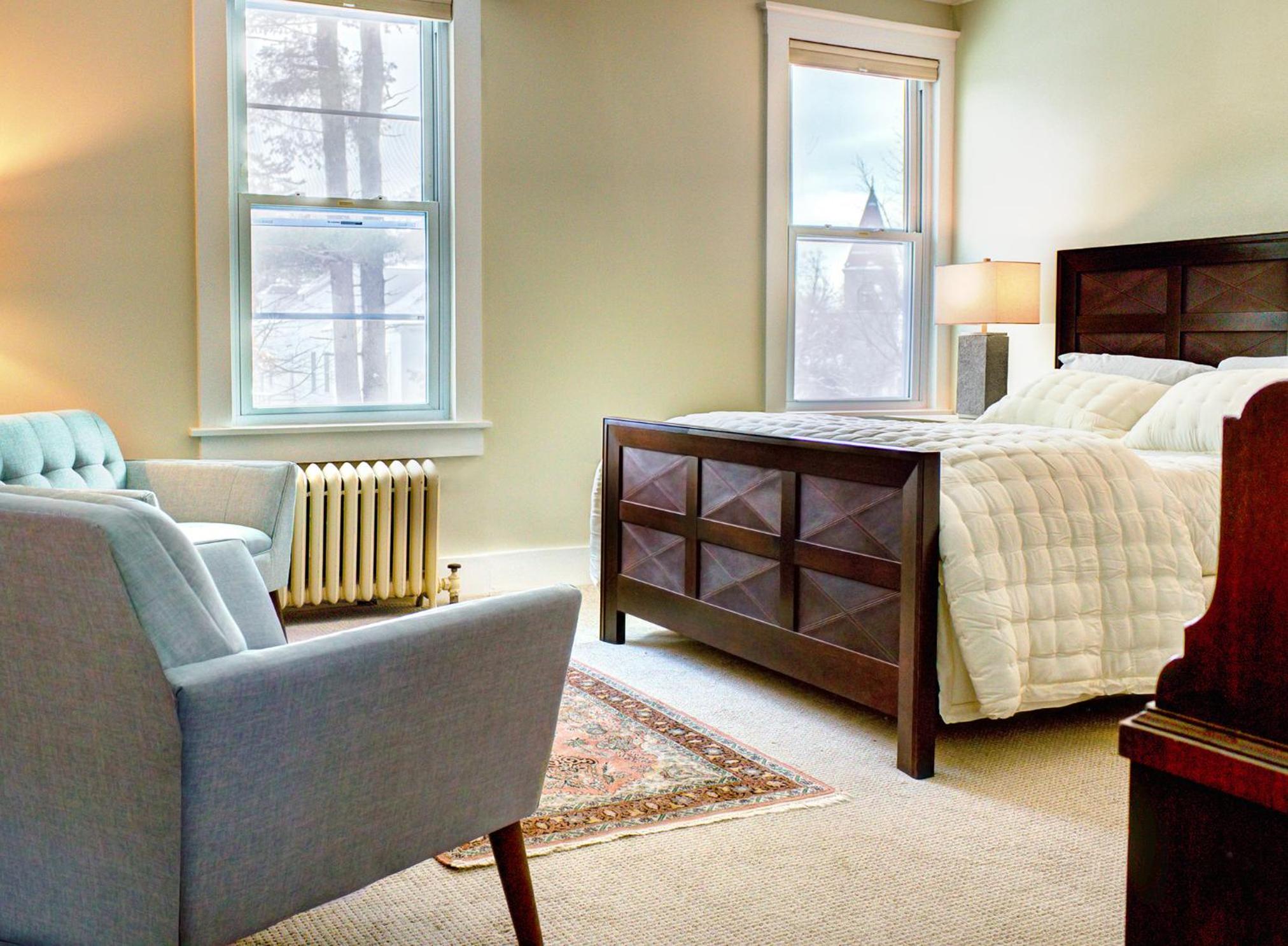 Queen Room