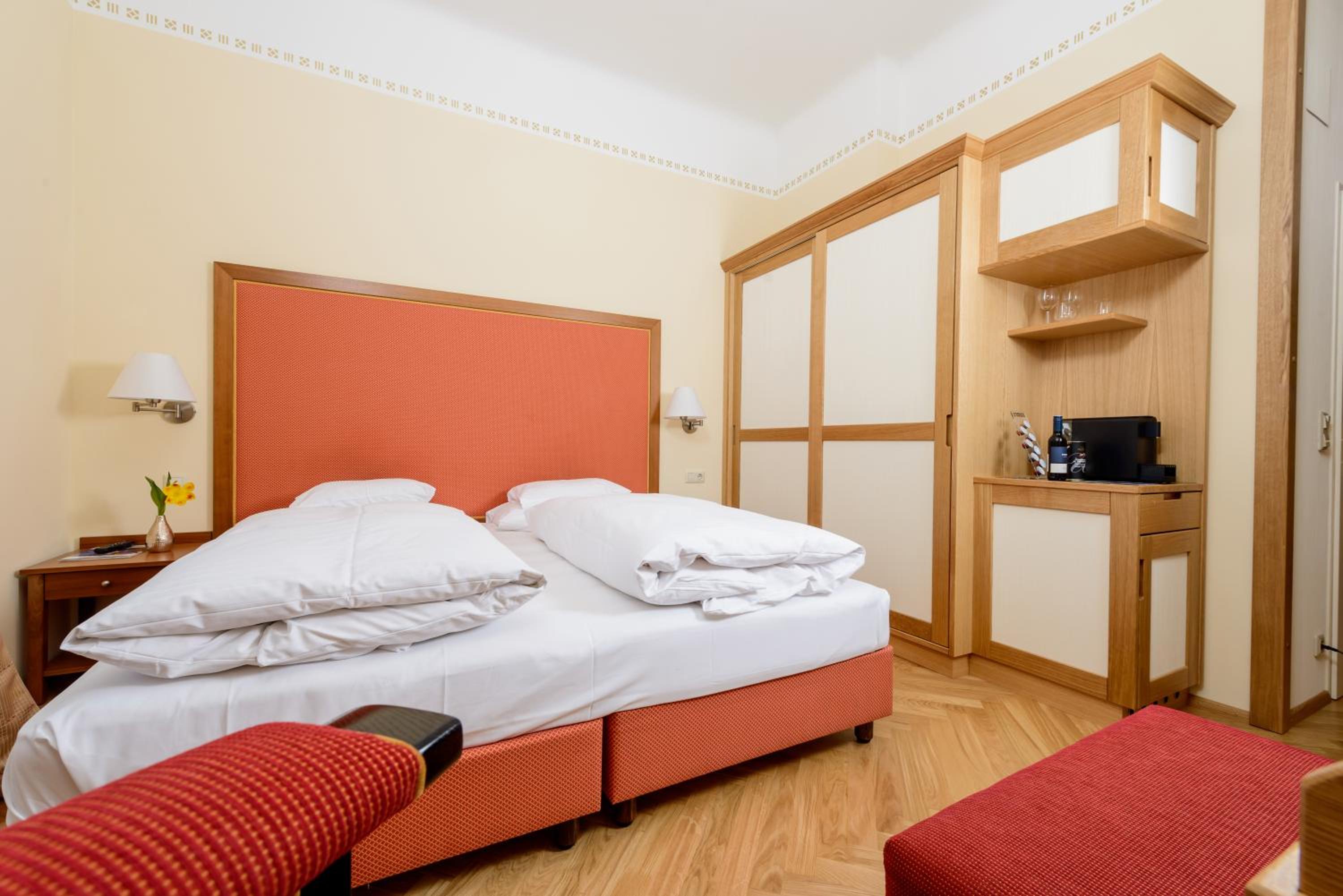 Comfort Double Room with Balcony photo 2