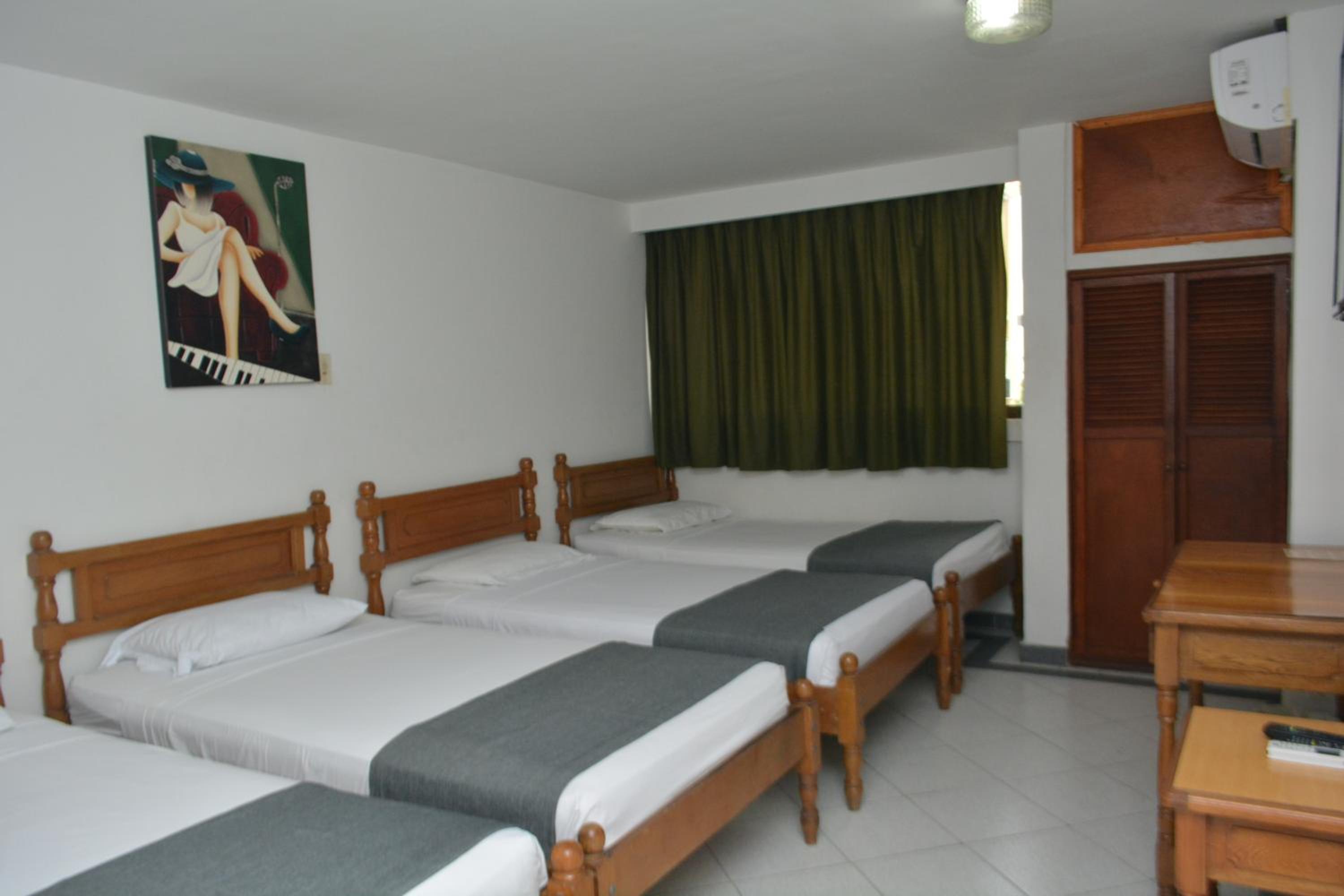 Quadruple Room photo 3