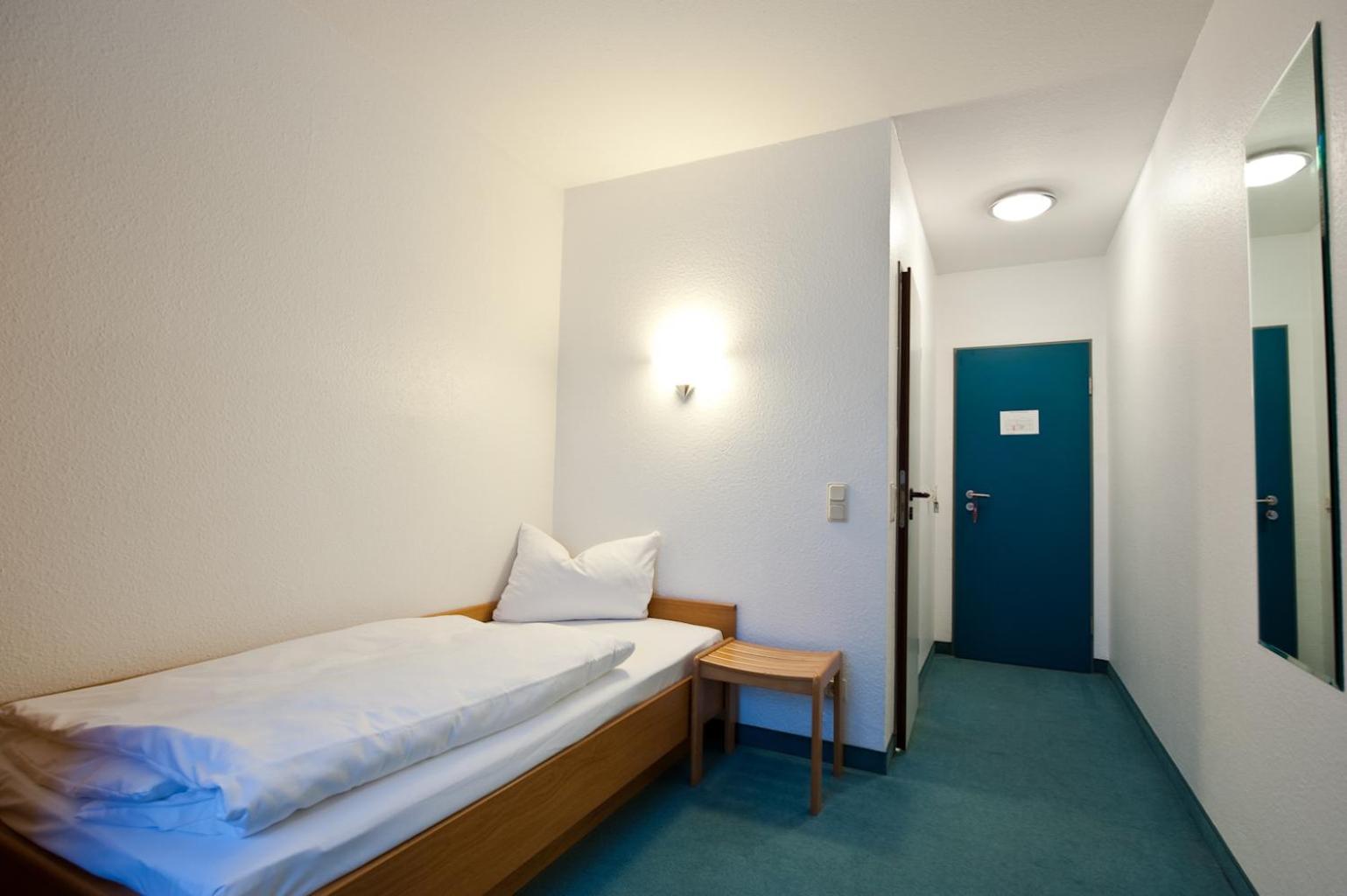 Single Room photo 3