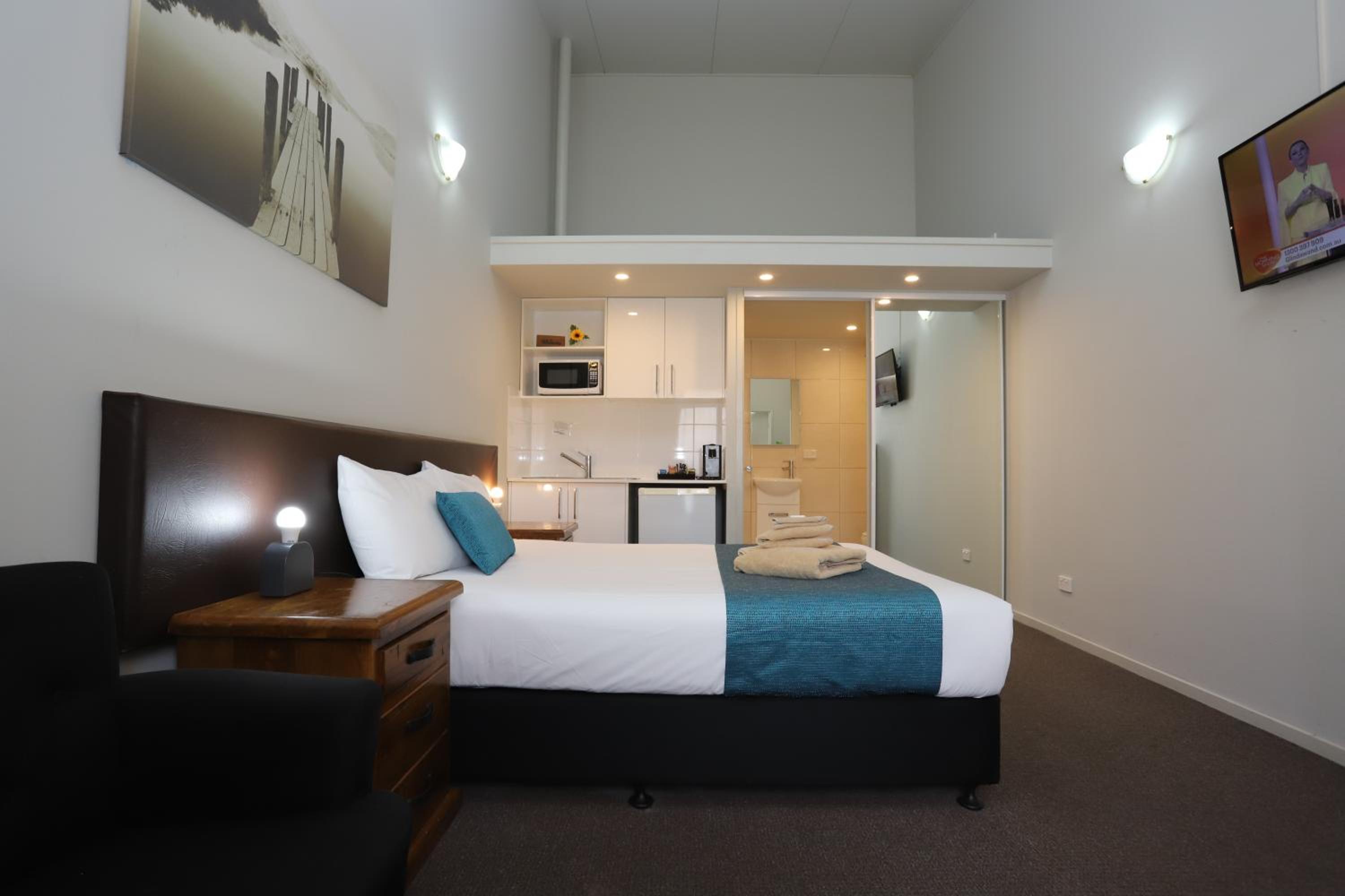 Queen Room - Disability Access