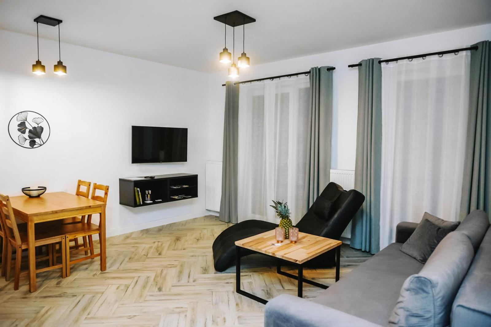 One-Bedroom Apartment - Photo 5