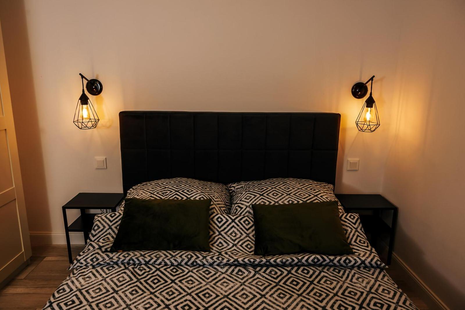 One-Bedroom Apartment - Photo 8