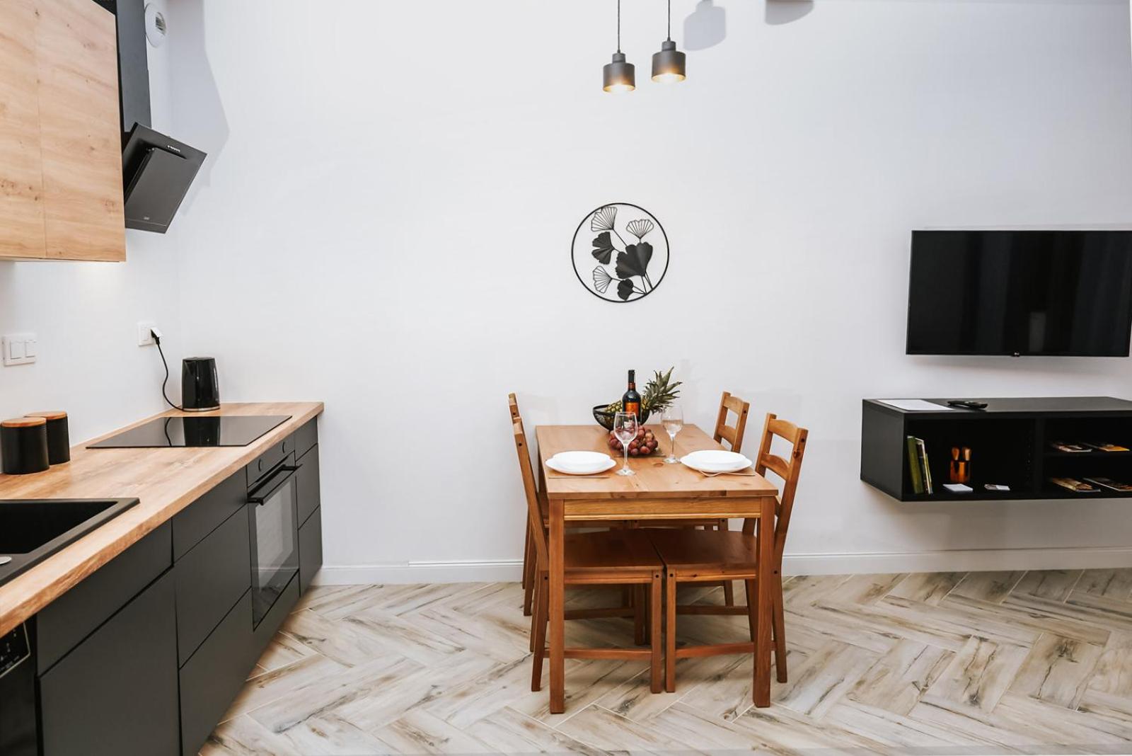 One-Bedroom Apartment - Photo 21