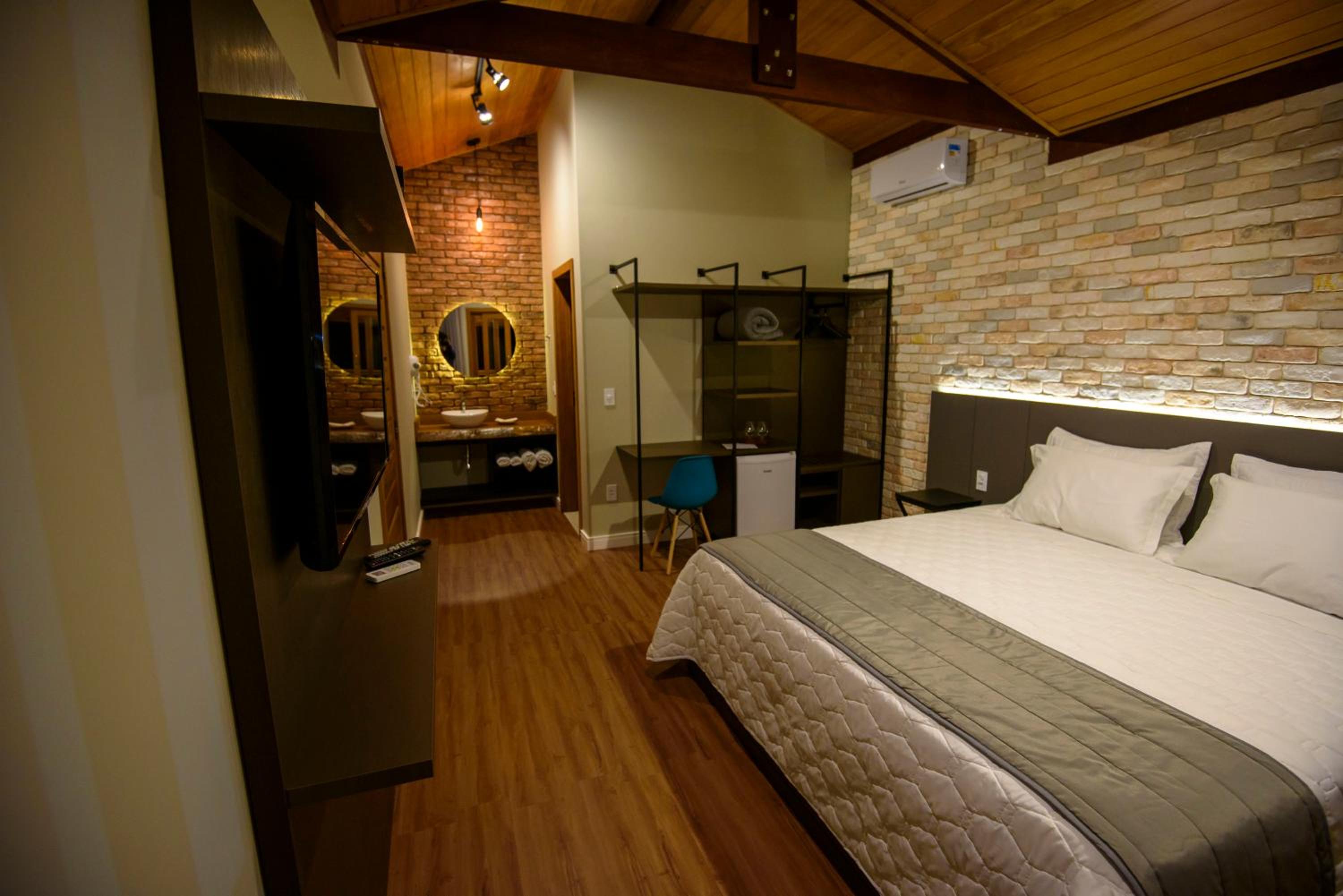 Superior Chalet photo 3