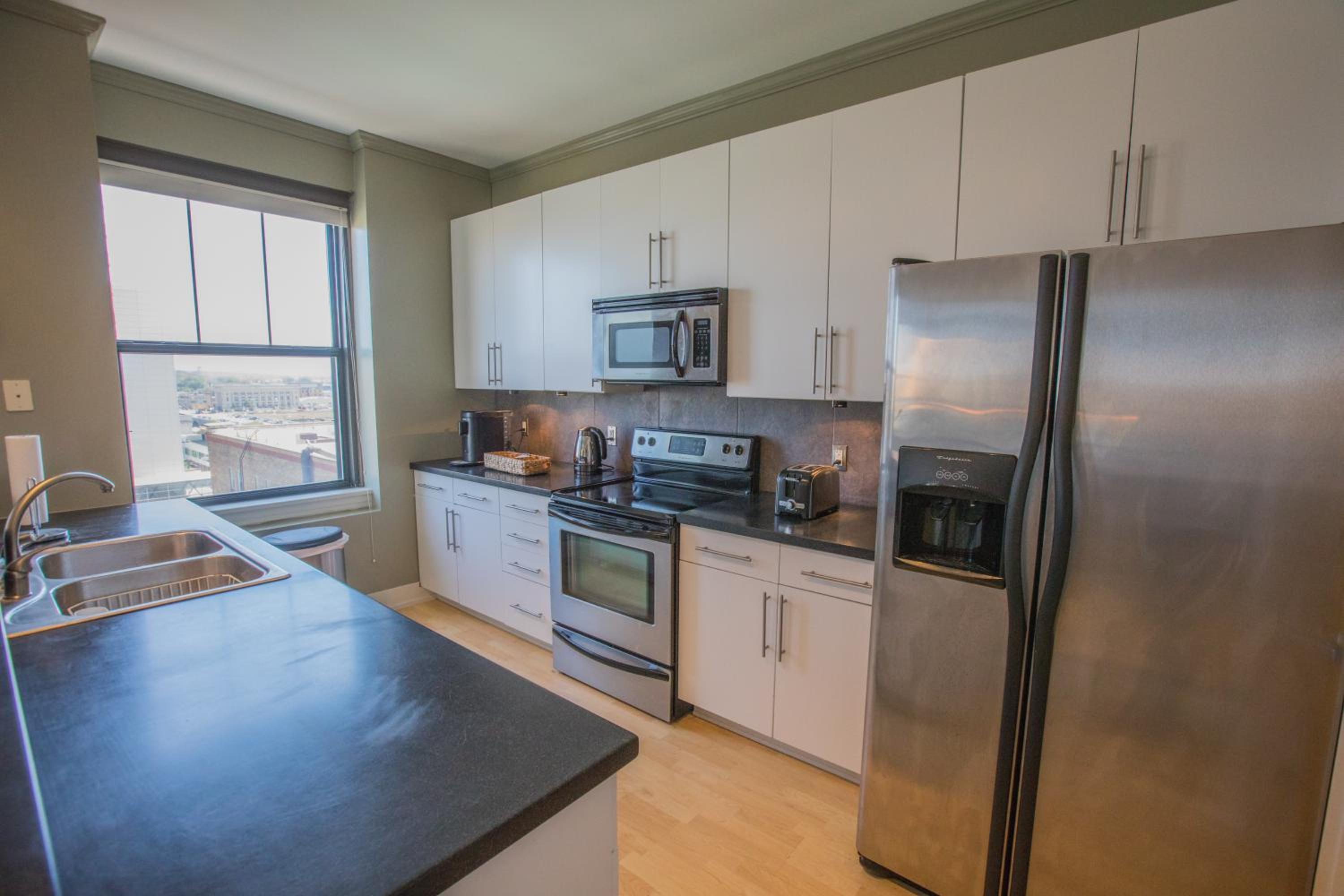 One-Bedroom Apartment - Photo 19