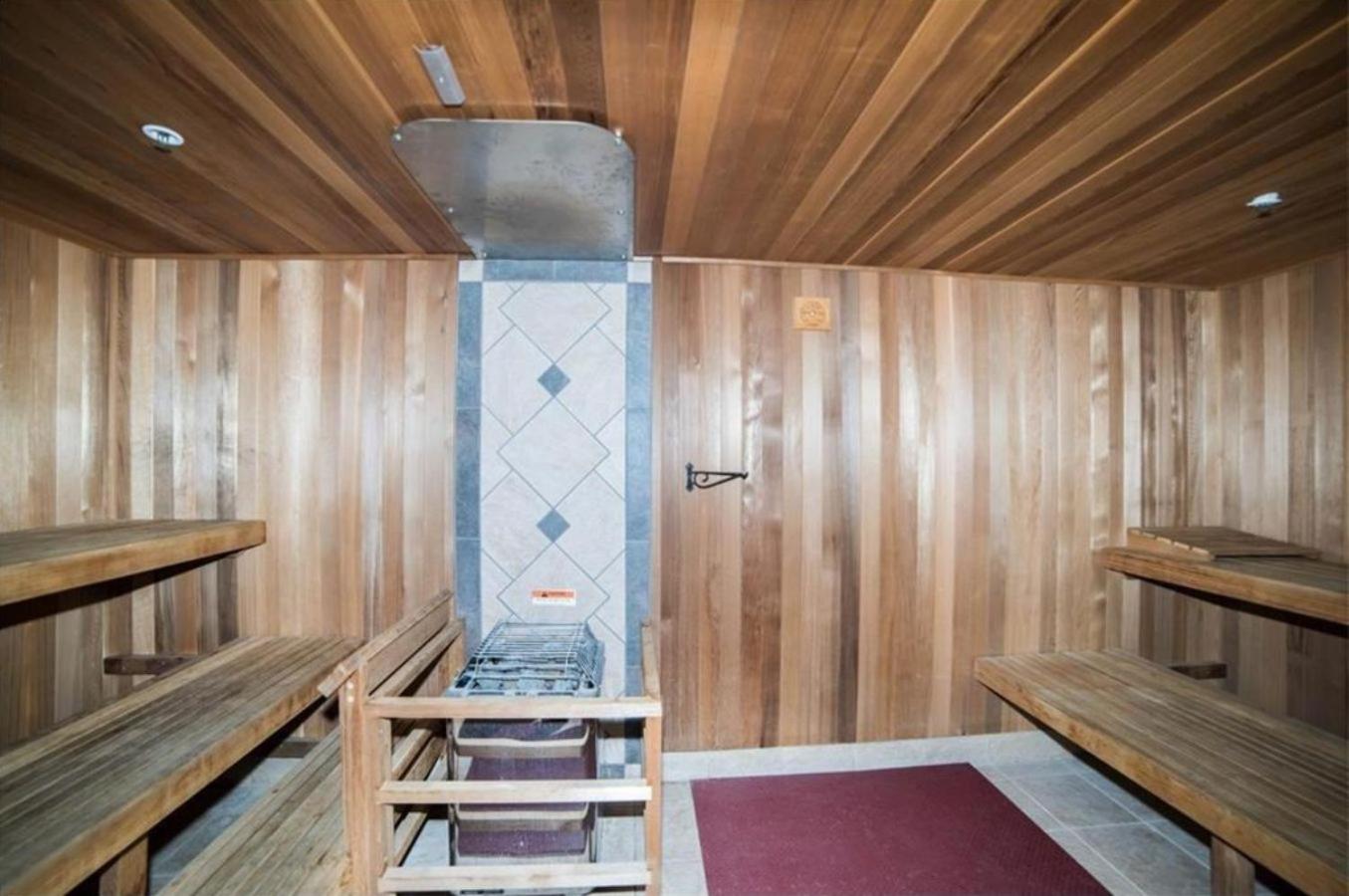One-Bedroom Apartment - Photo 27