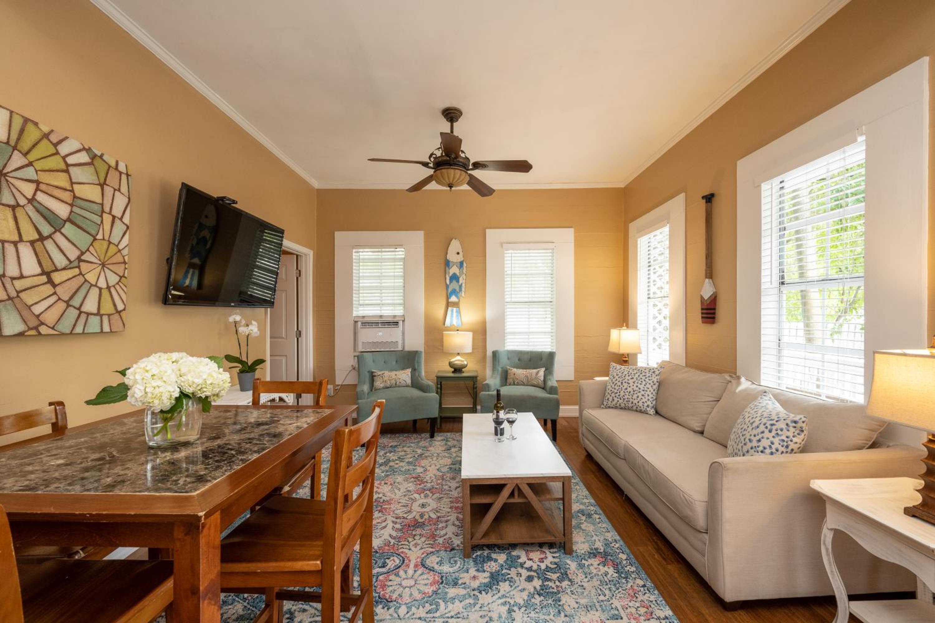 One Bedroom King Villa with Private Porch photo 1