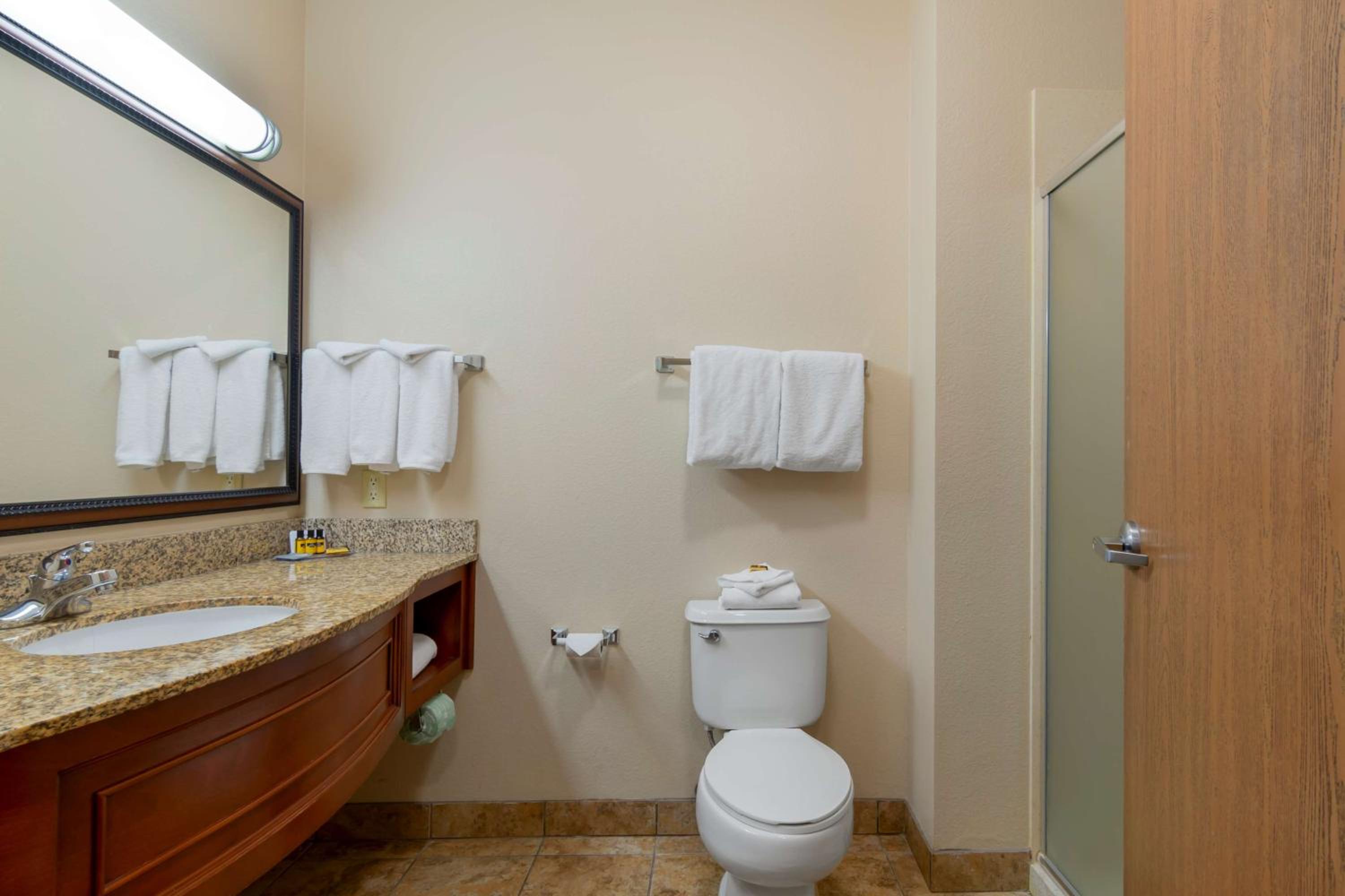 King Room - Third Floor/Non-Smoking photo 2