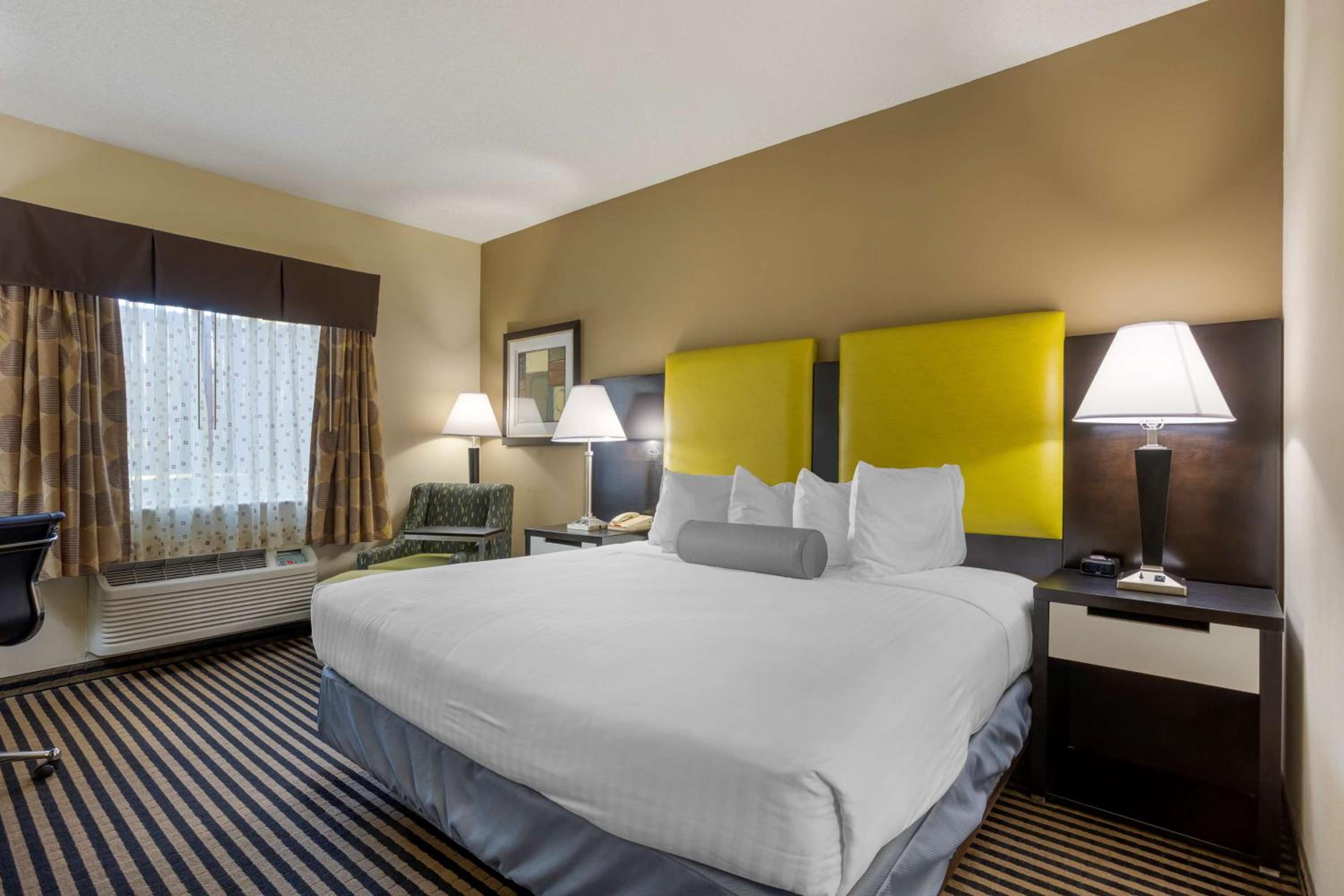 King Room - Disability Access/Non-Smoking - Photo 1