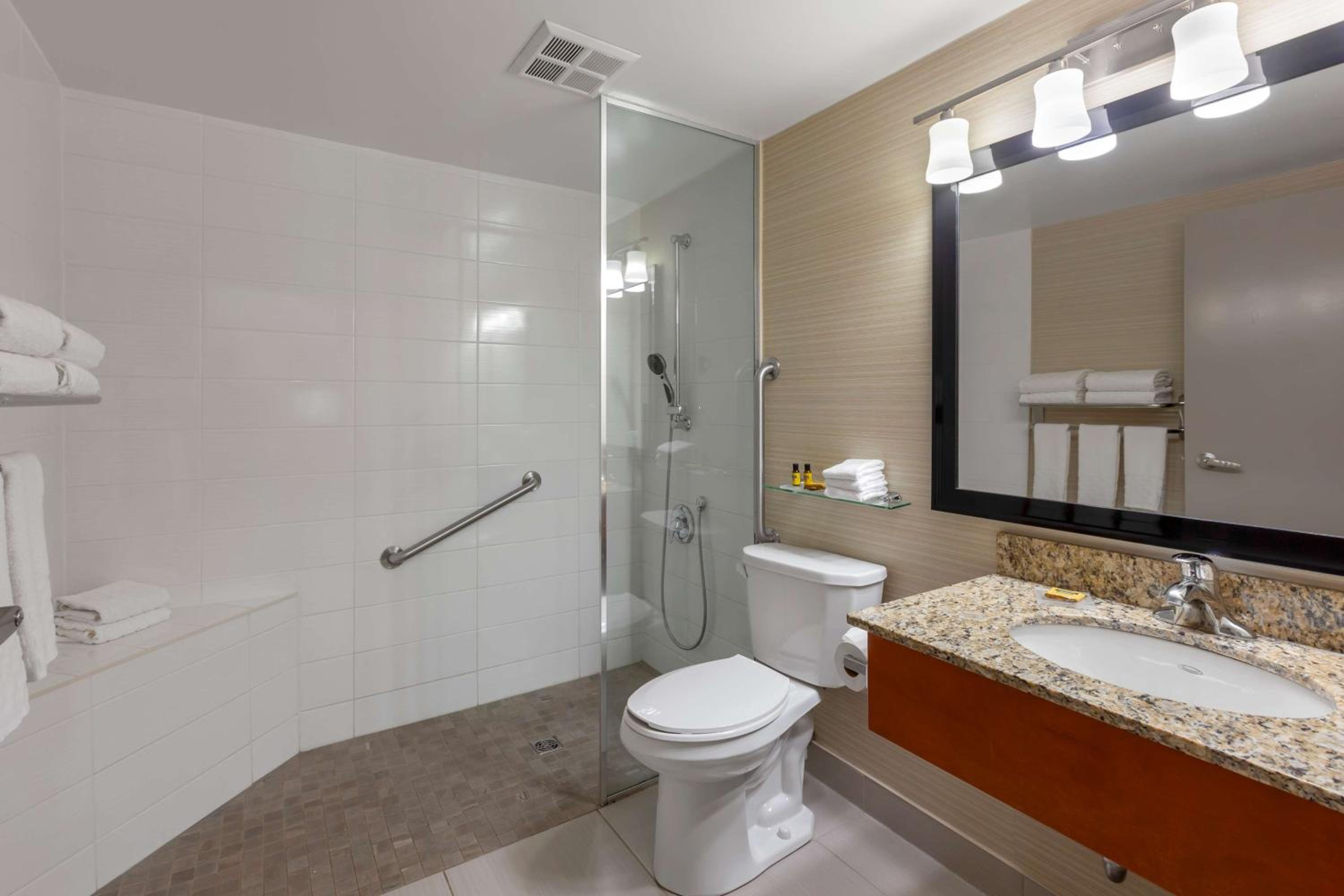 Best Western Plus Rose City Suites, 사진 5