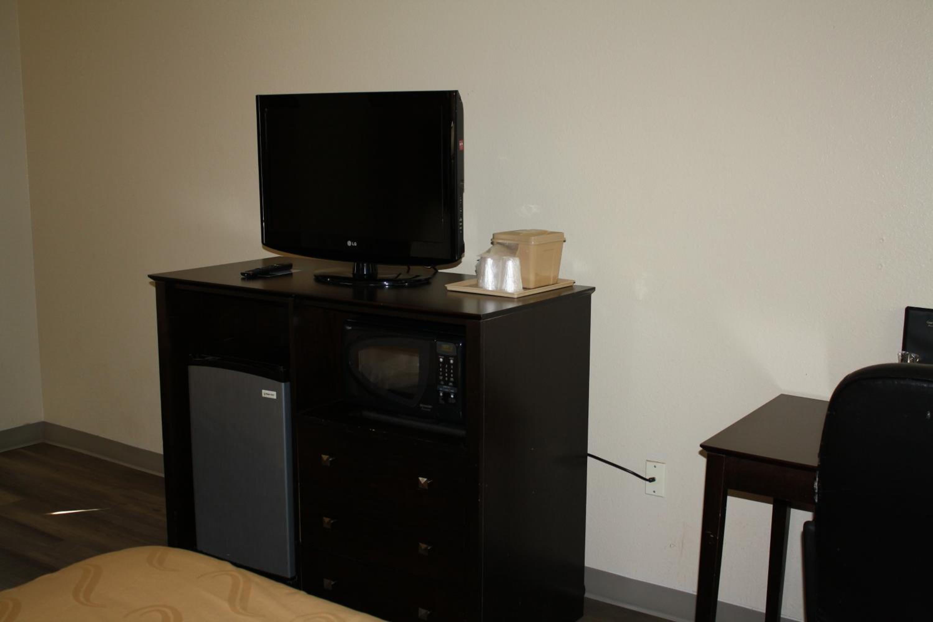 Double Room with Two Double Beds - Non-Smoking - Photo 18