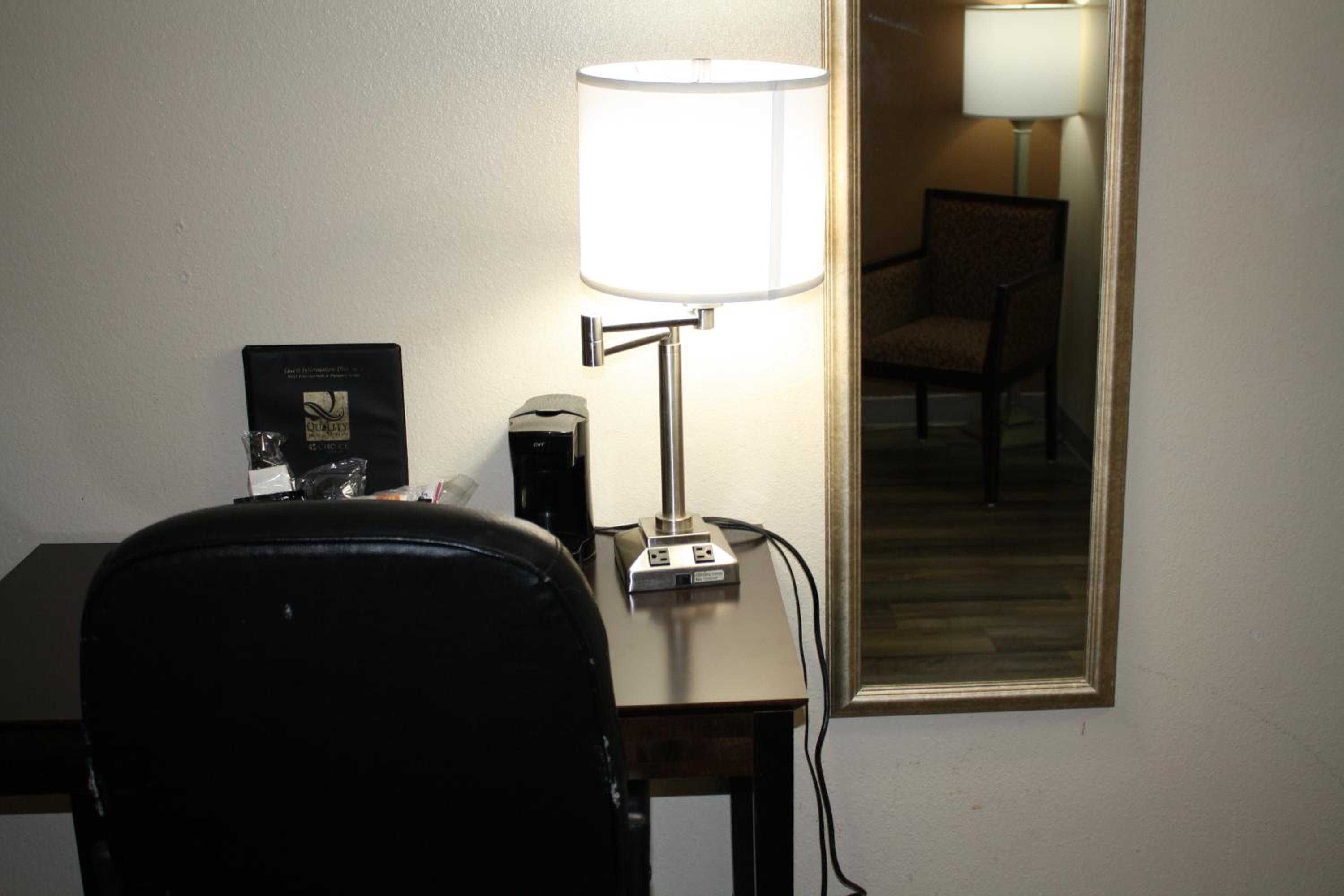 Double Room with Two Double Beds - Non-Smoking - Photo 1