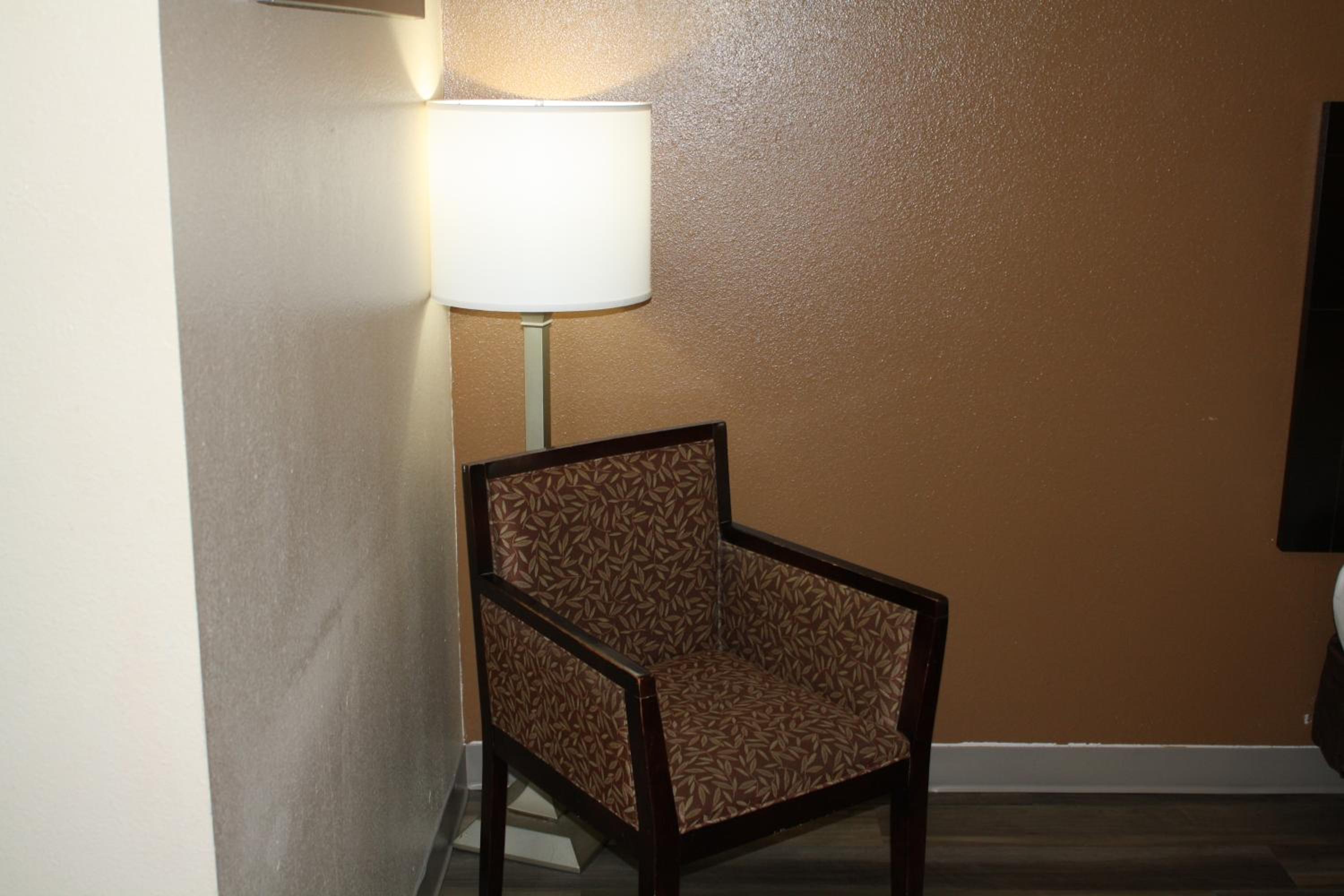 Double Room with Two Double Beds - Non-Smoking - Photo 19