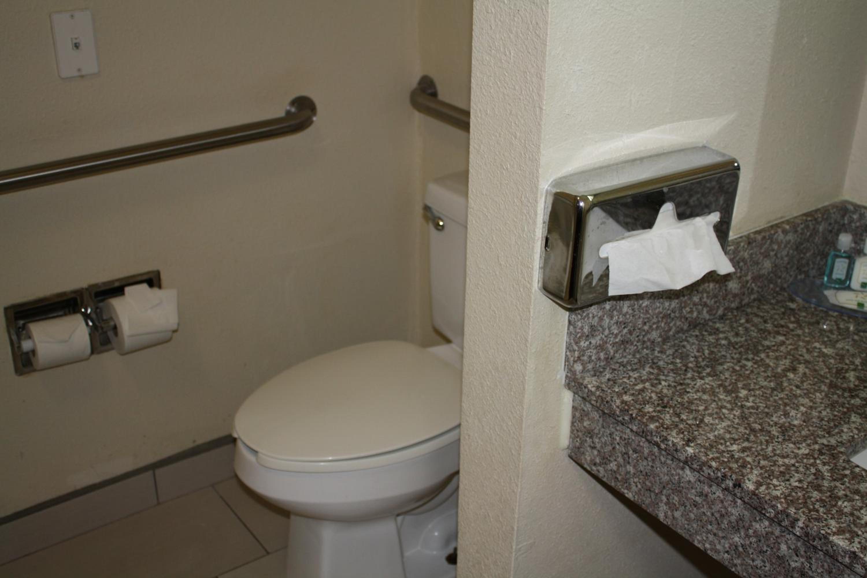 King Room - Disability Access - Photo 2