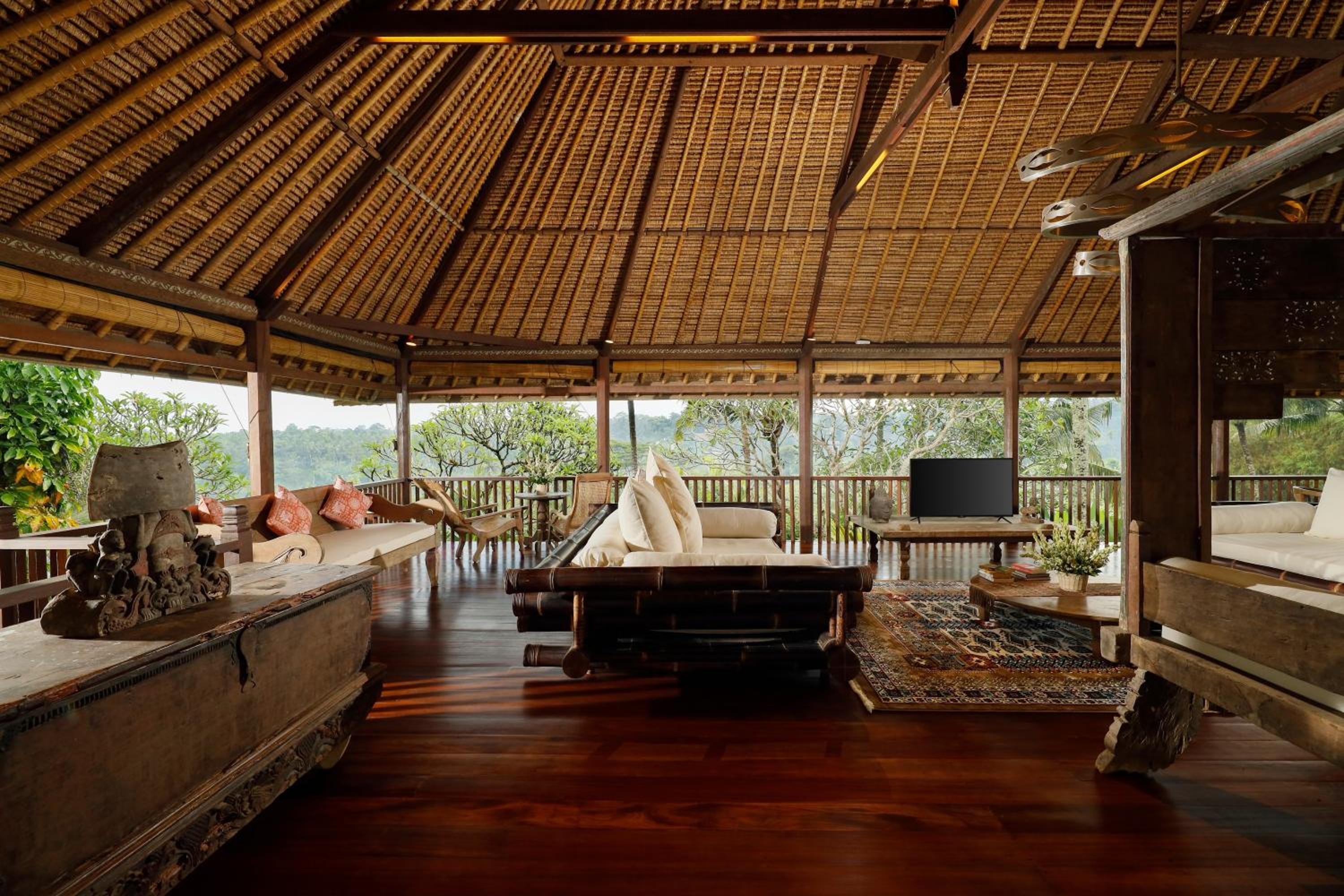 Three-Bedroom Villa - Photo 17