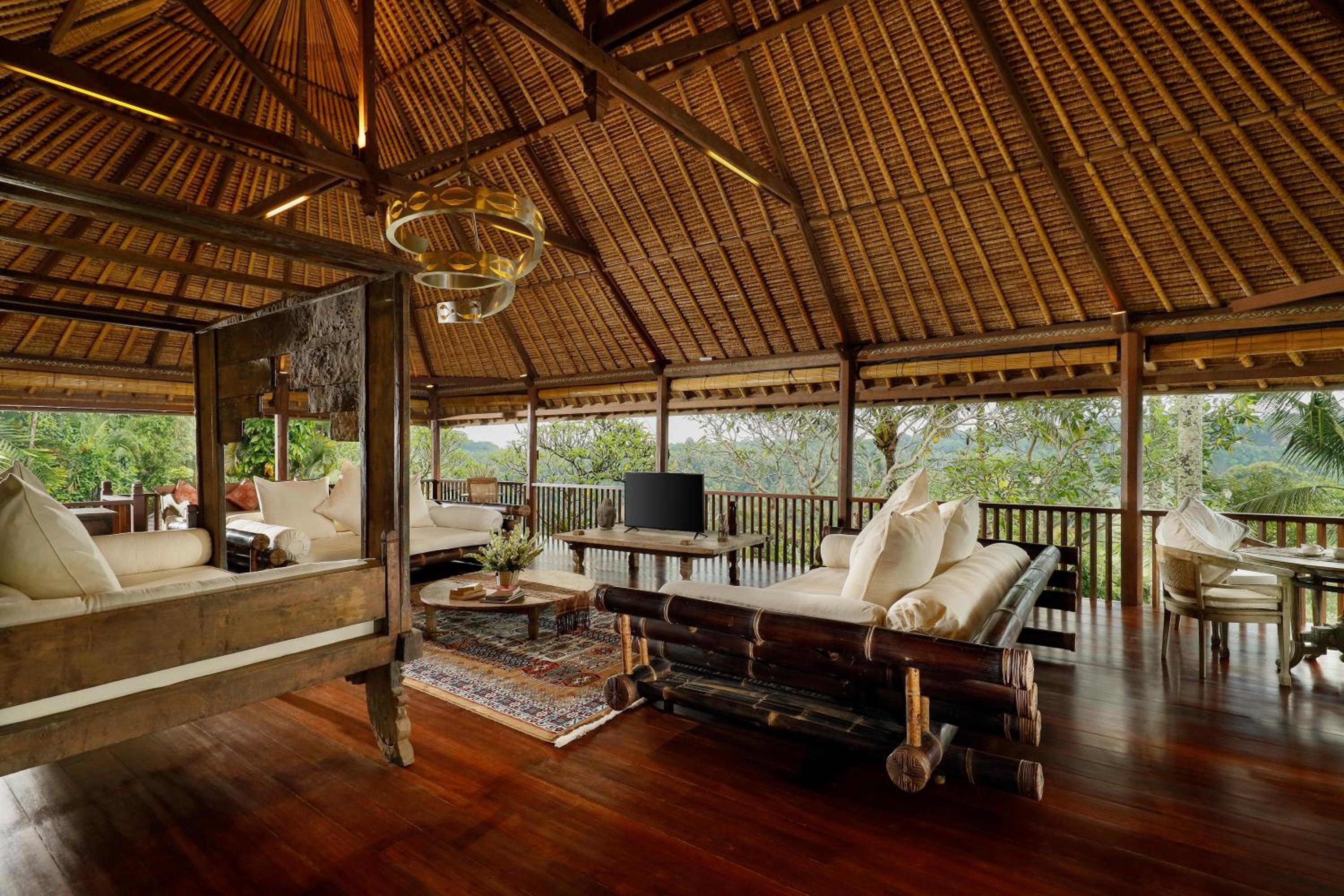 Three-Bedroom Villa - Photo 16