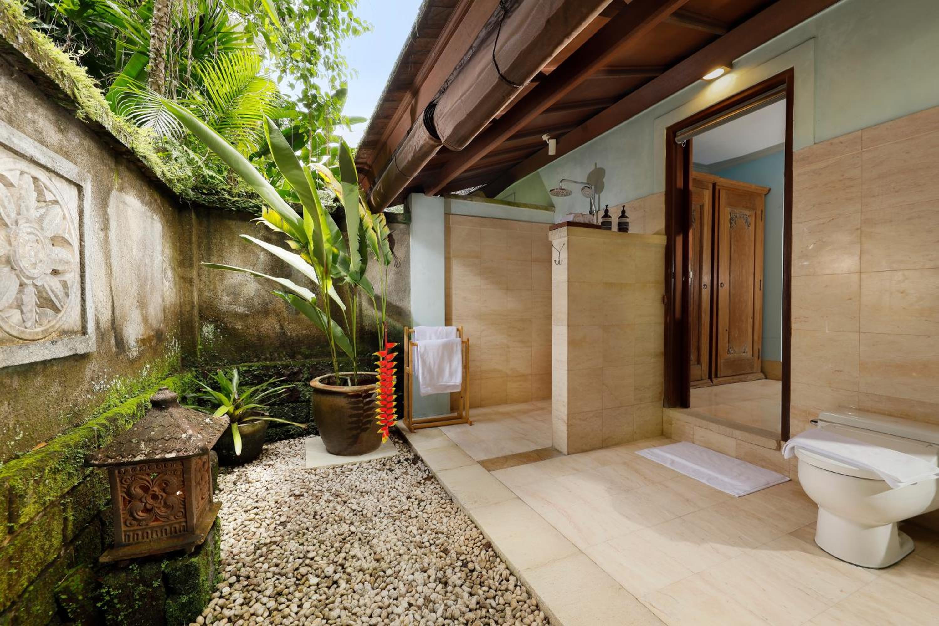Three-Bedroom Villa - Photo 15