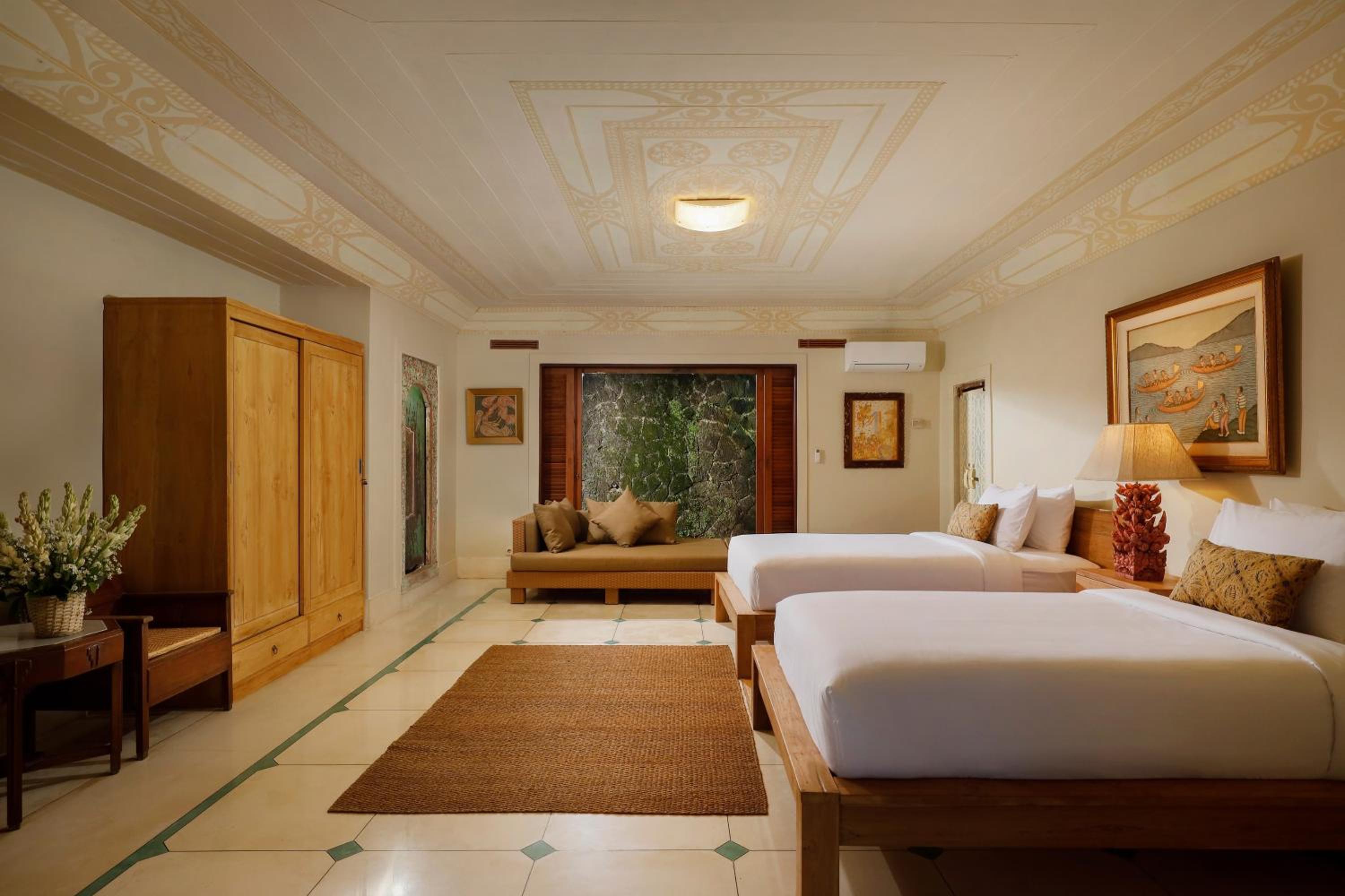 Three-Bedroom Villa - Photo 12