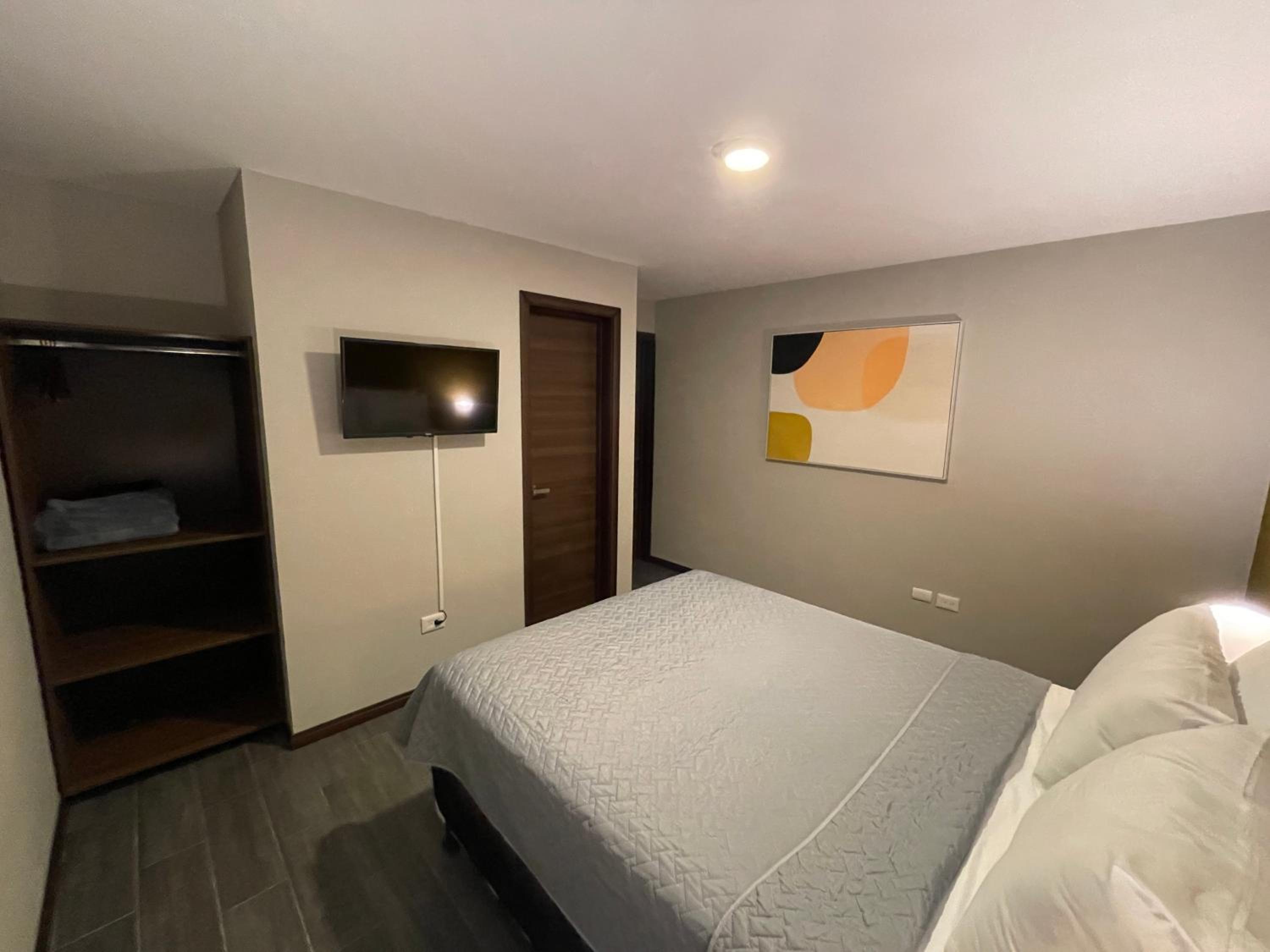 Economy Double Room photo 3