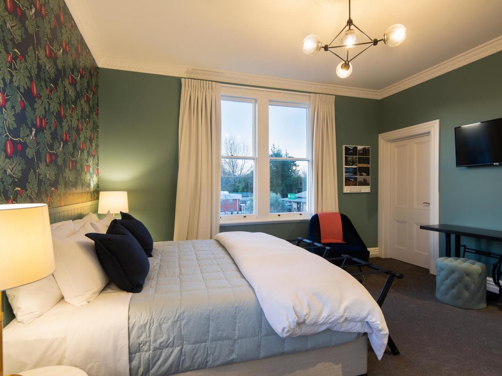 Superior King Room - Photo 2