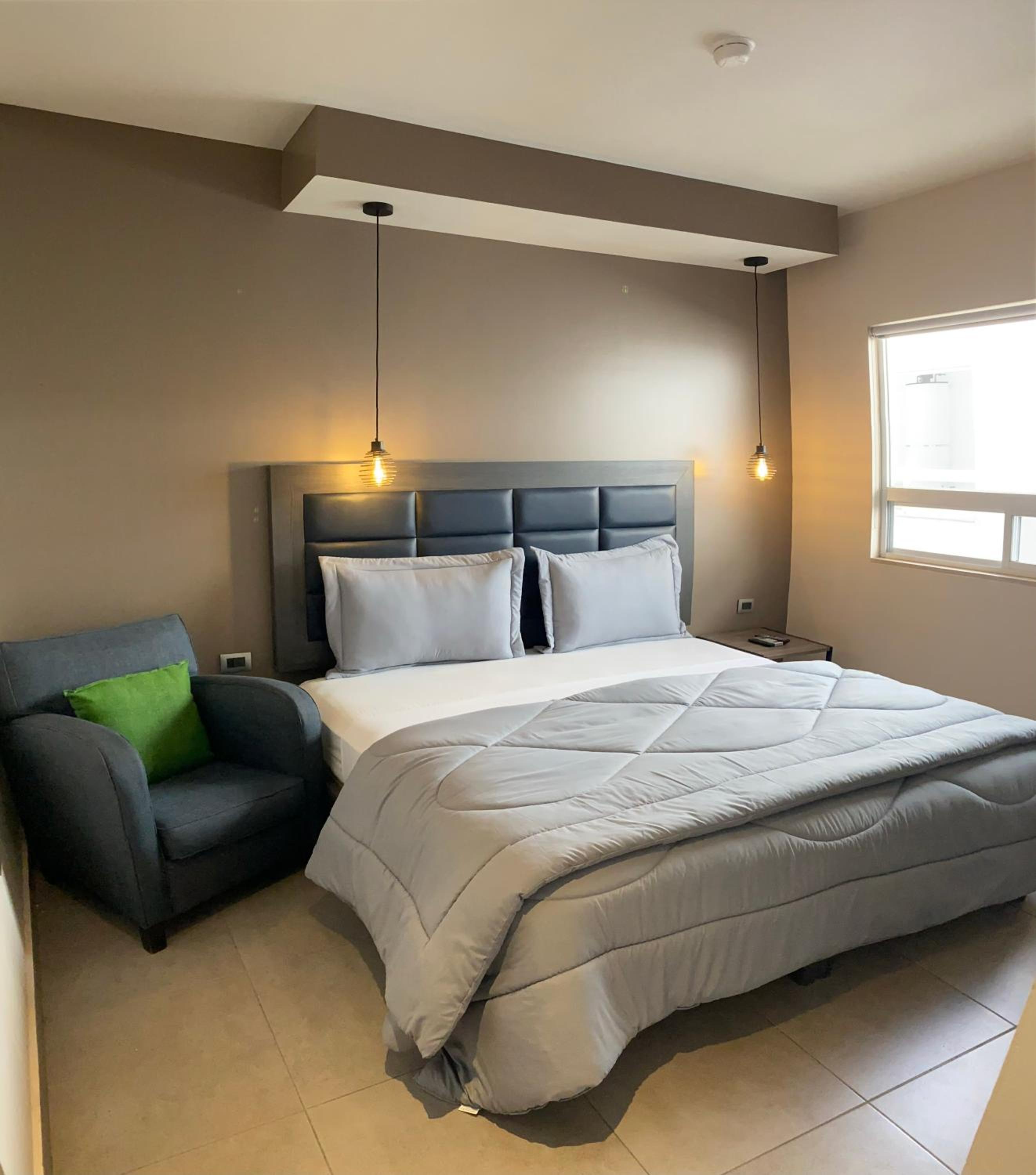 King Suite - Photo 1