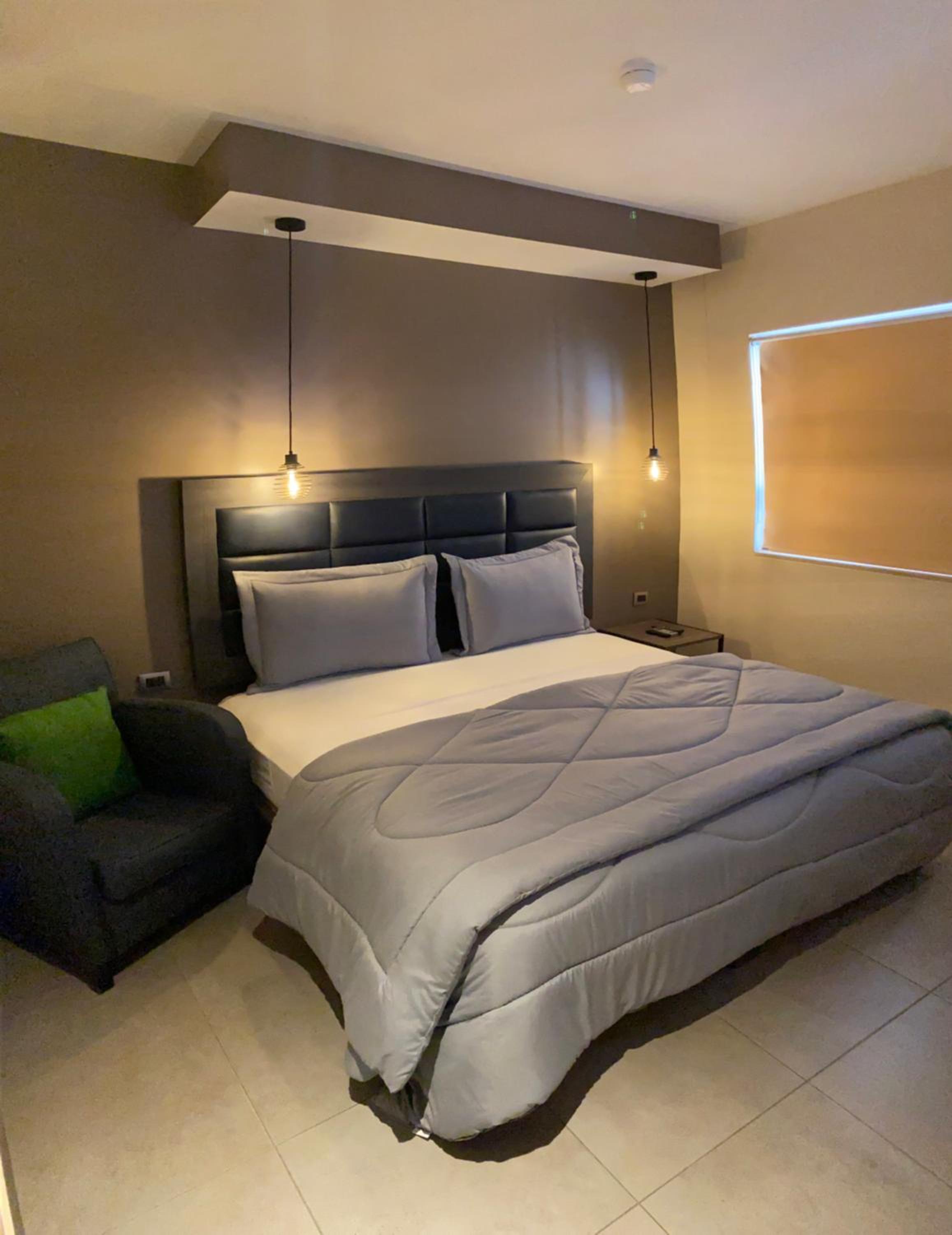 King Suite - Photo 3