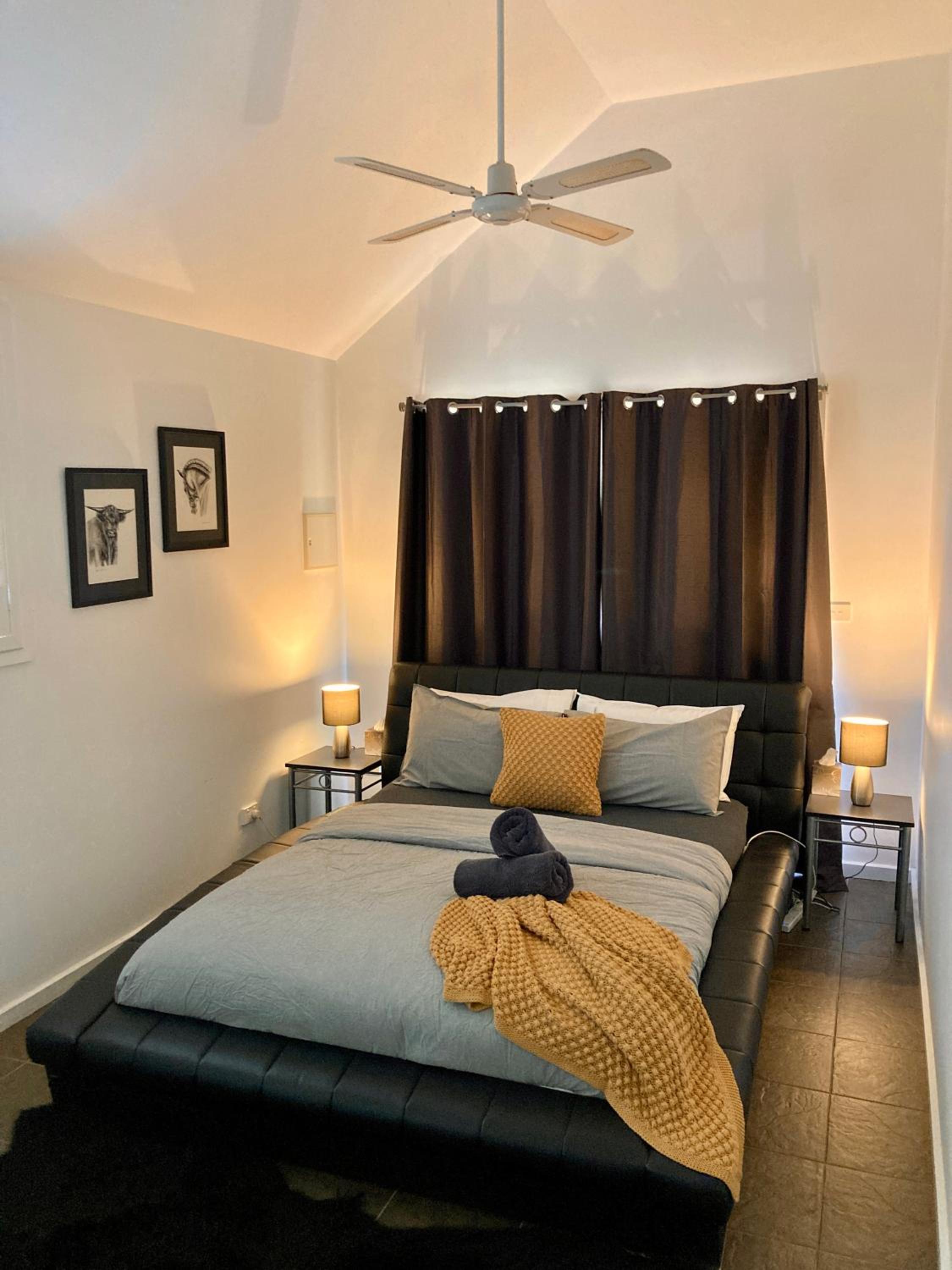 One-Bedroom House photo 1