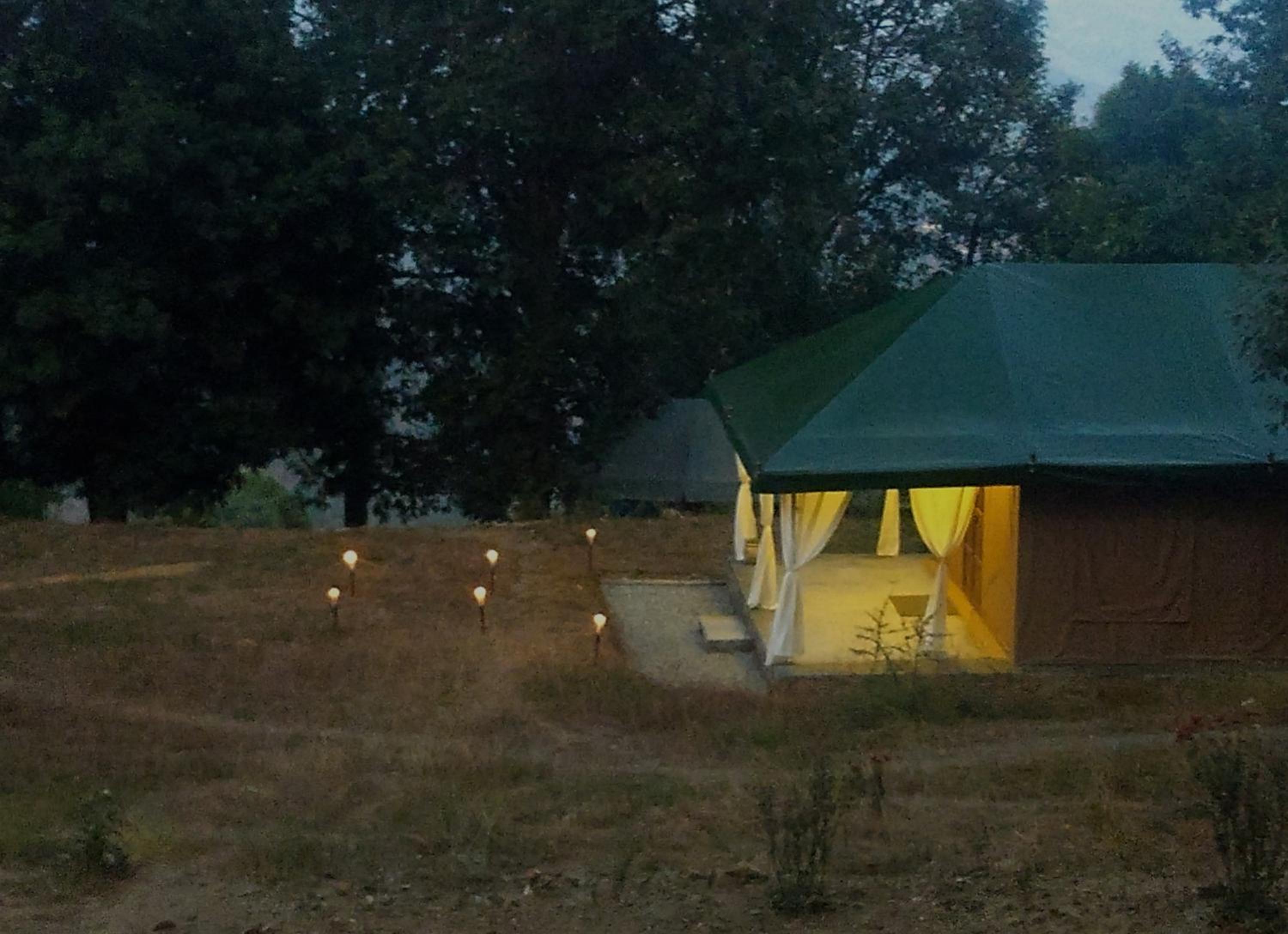 Tent - Photo 15