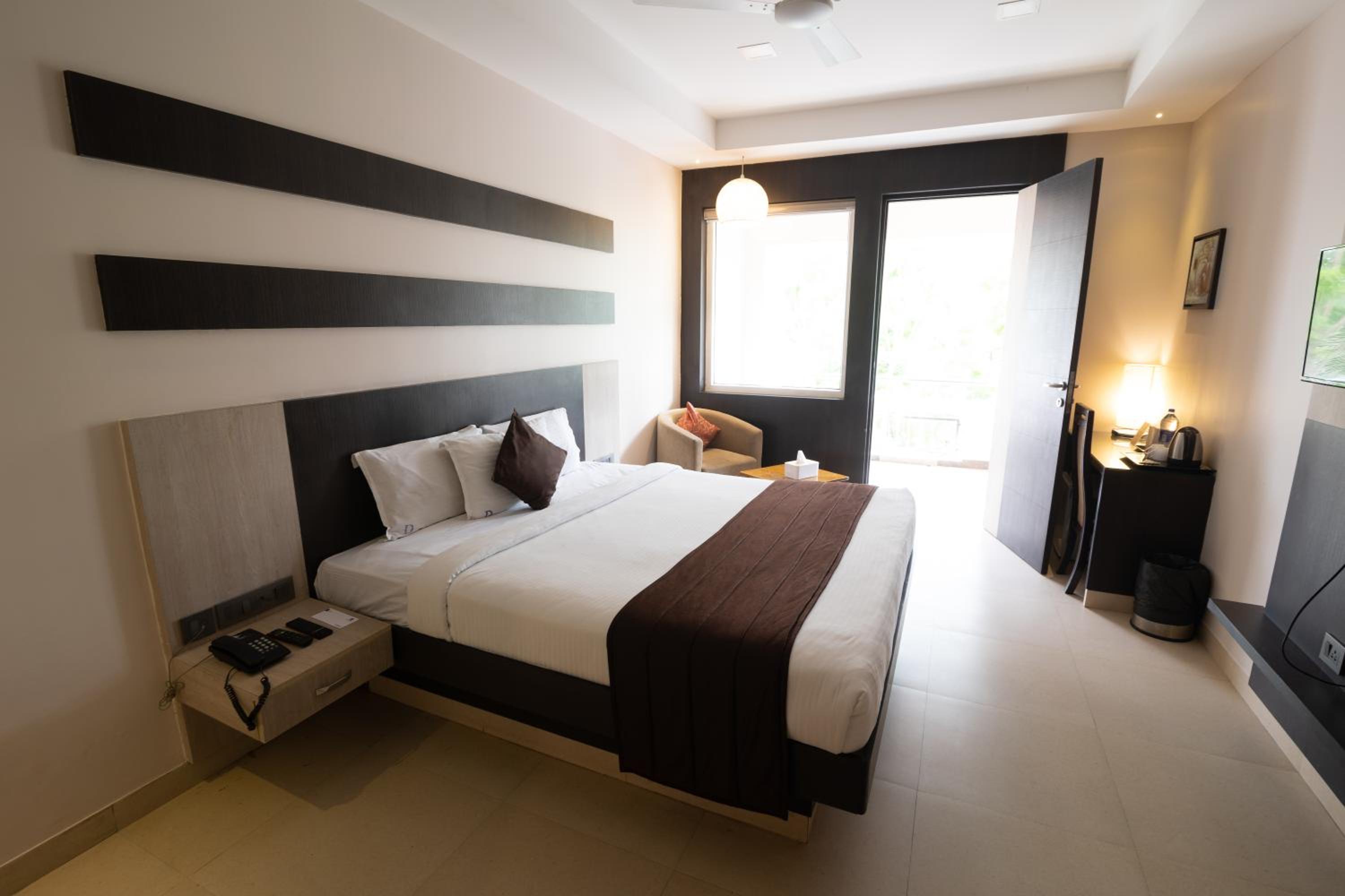 Double Room with Pool View
