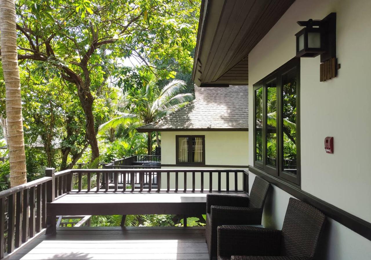 Bungalow with Garden View - Photo 5